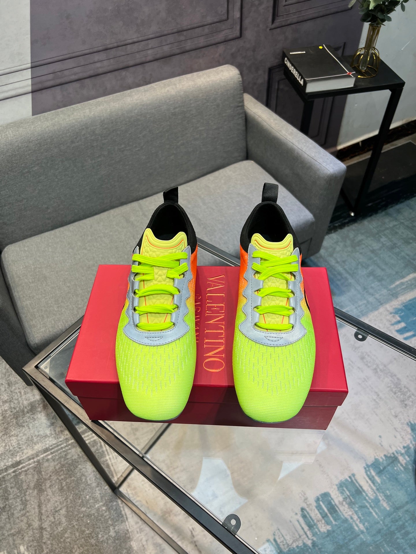 LuxluxHouse Best Quality Shoes Valentino