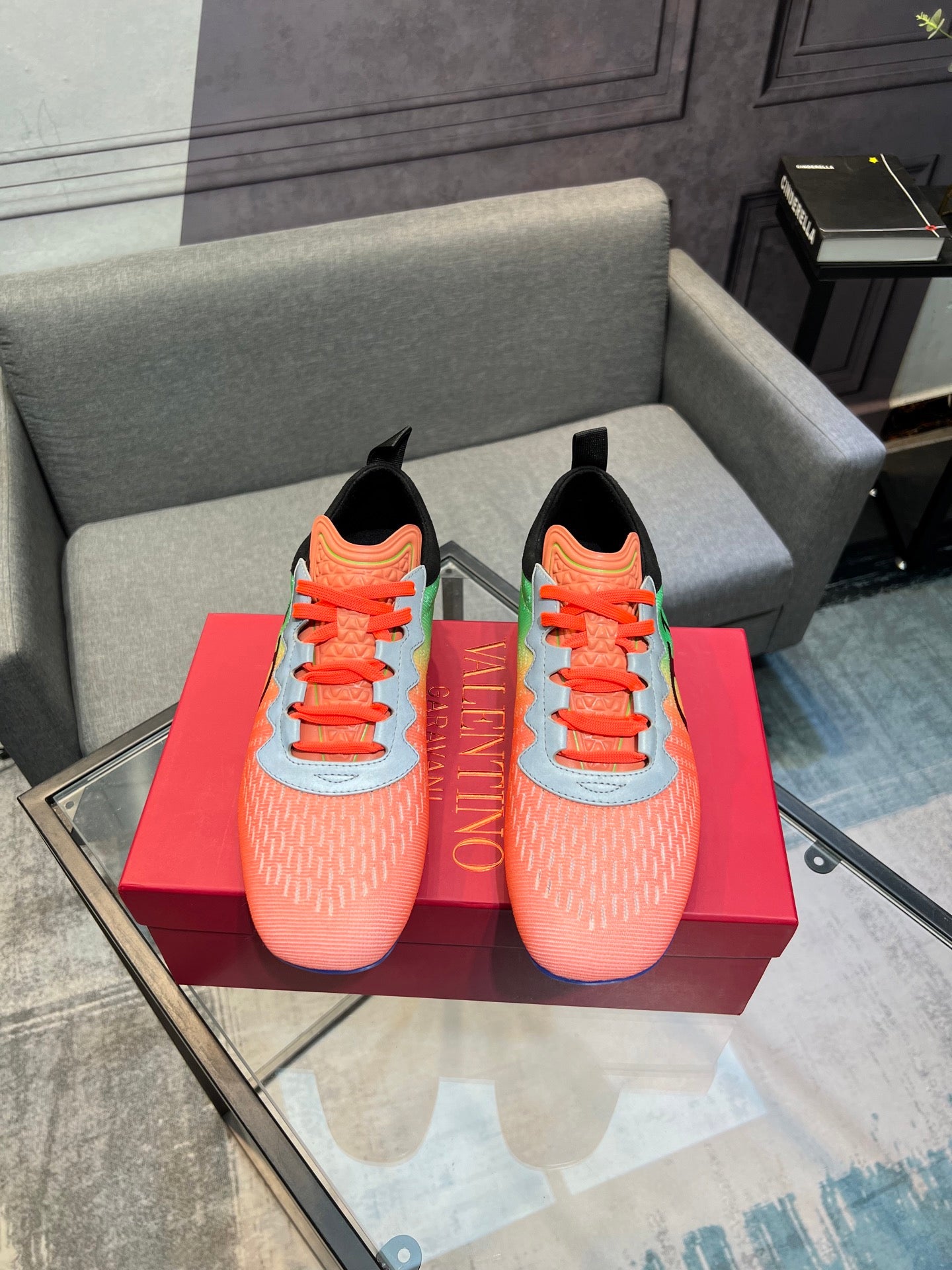 LuxluxHouse Best Quality Shoes Valentino