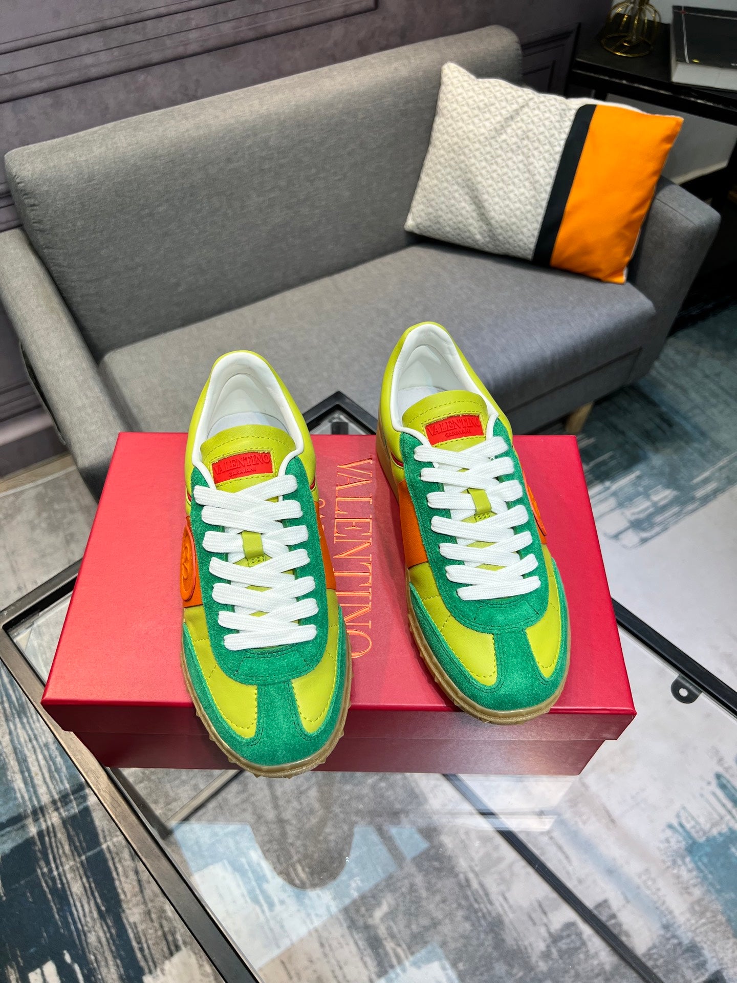 LuxluxHouse Best Quality Shoes Valentino