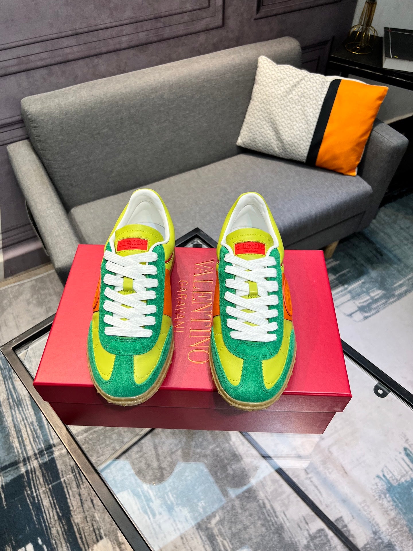 LuxluxHouse Best Quality Shoes Valentino