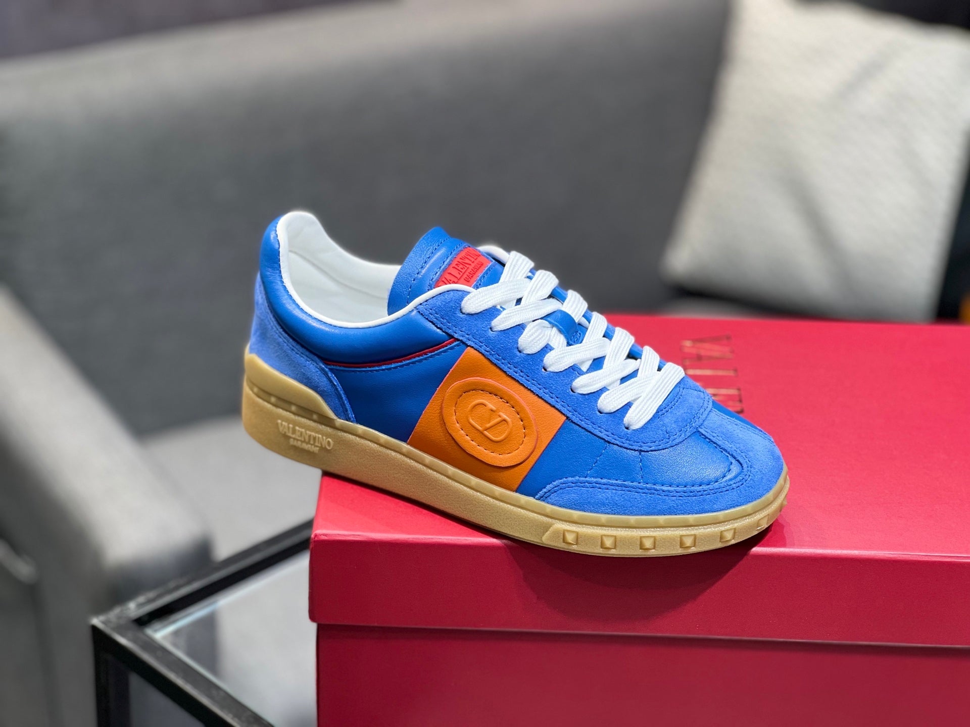 LuxluxHouse Best Quality Shoes Valentino
