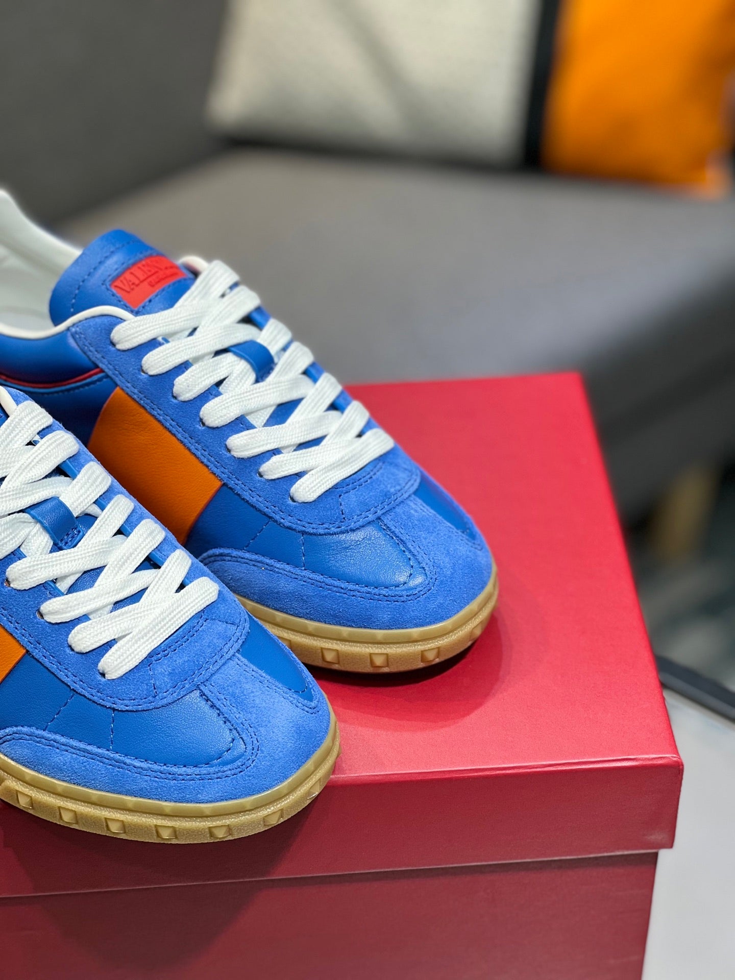 LuxluxHouse Best Quality Shoes Valentino