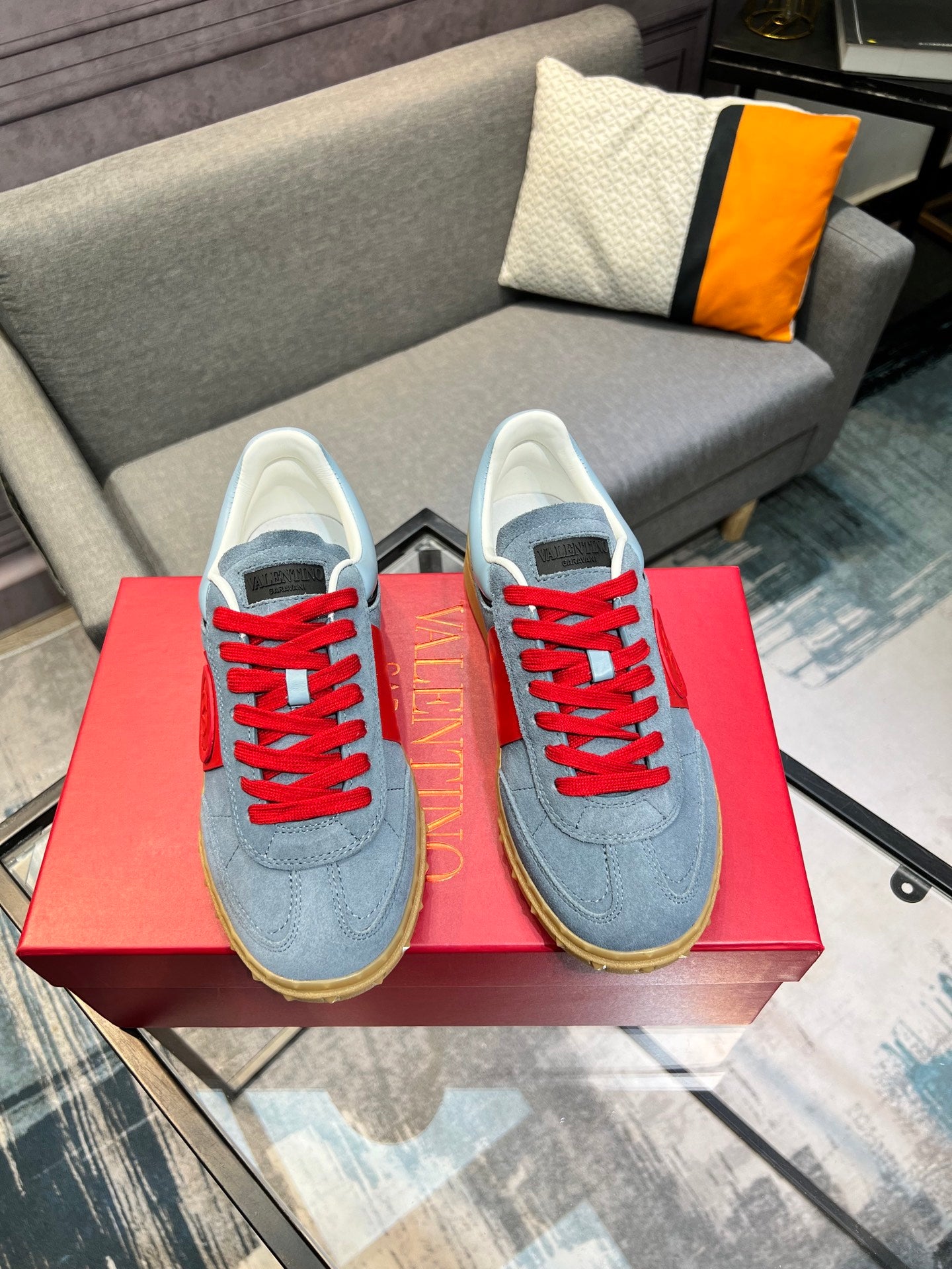 LuxluxHouse Best Quality Shoes Valentino