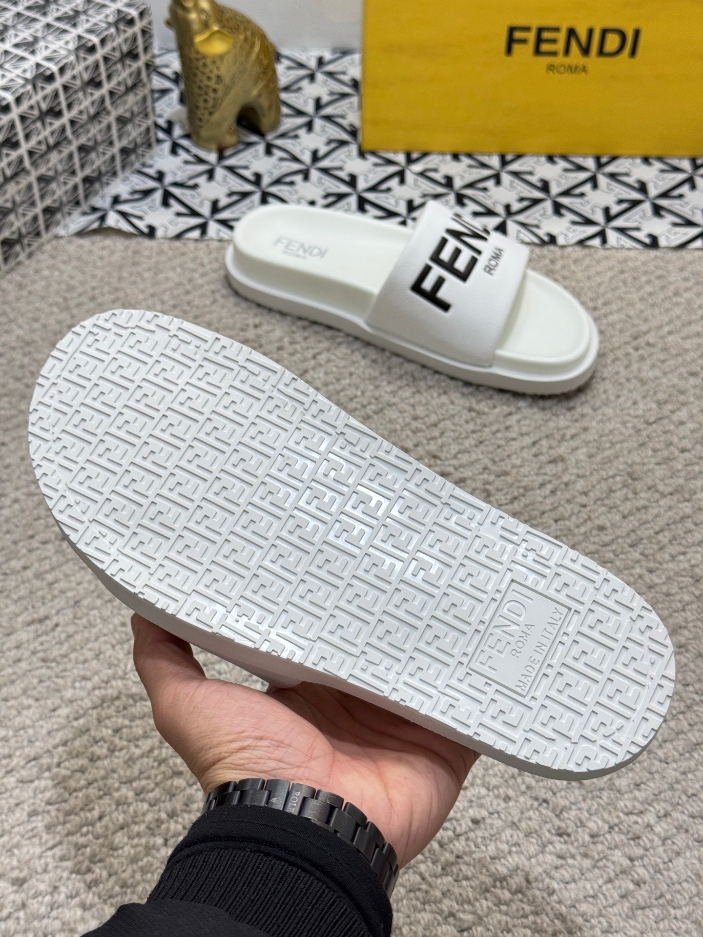 LuxluxHouse Best Quality Sandals Fendi
