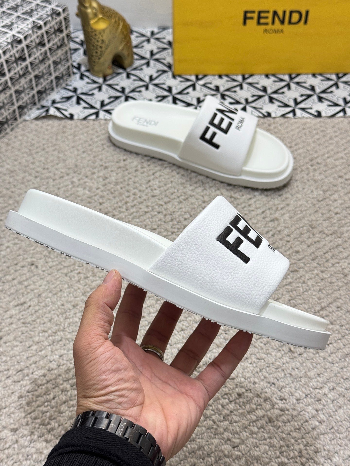 LuxluxHouse Best Quality Sandals Fendi