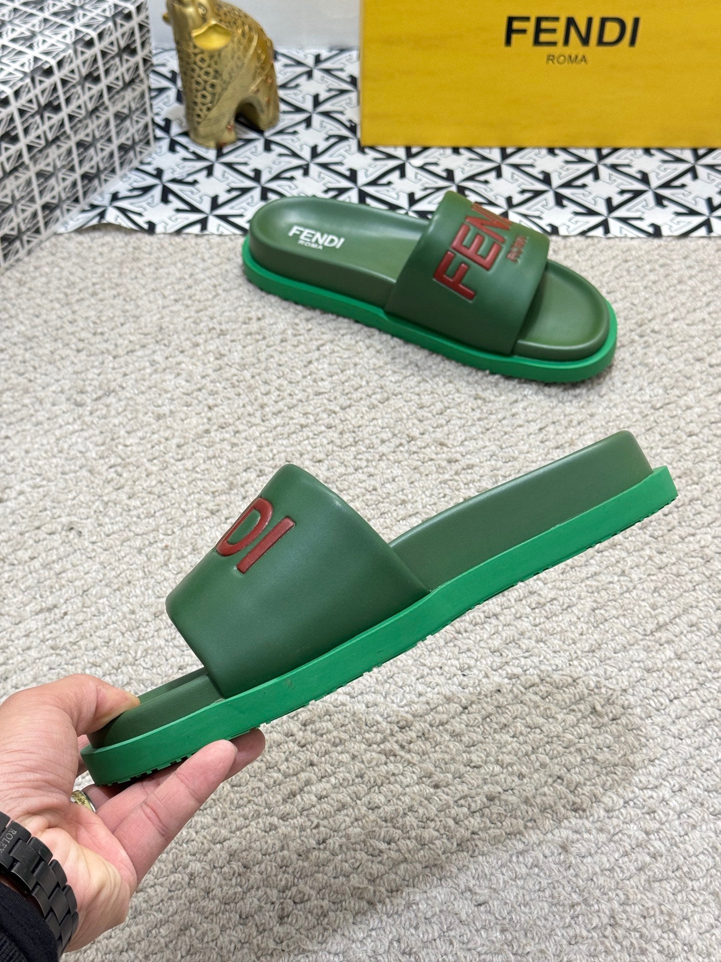 LuxluxHouse Best Quality Sandals Fendi