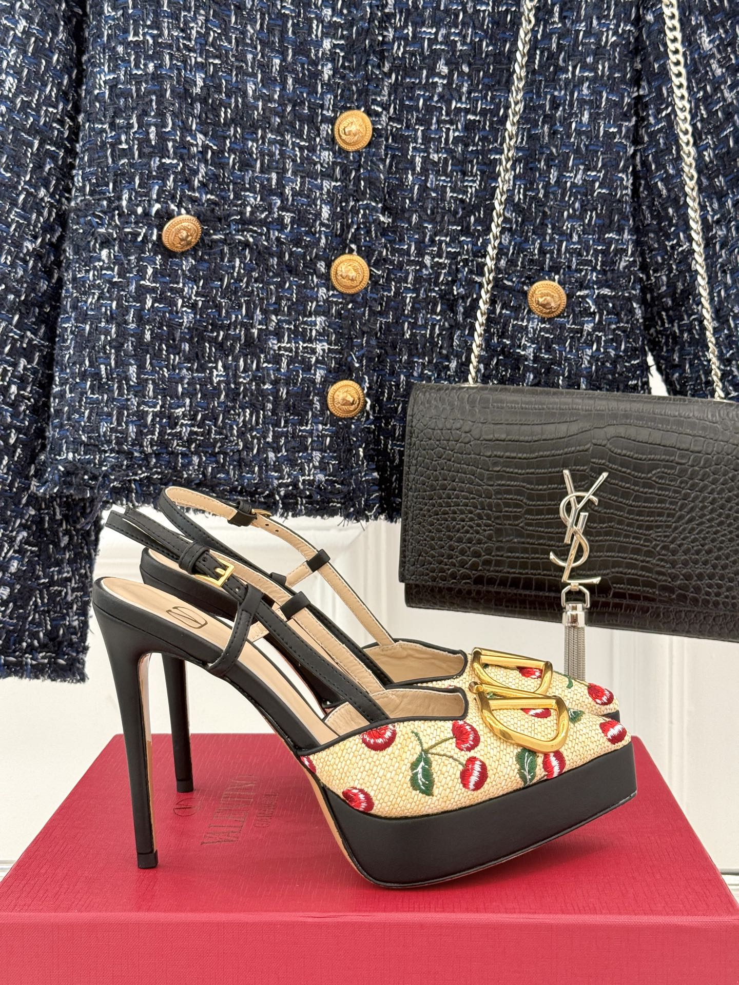 LuxluxHouse Best Quality Valentino Women Shoes