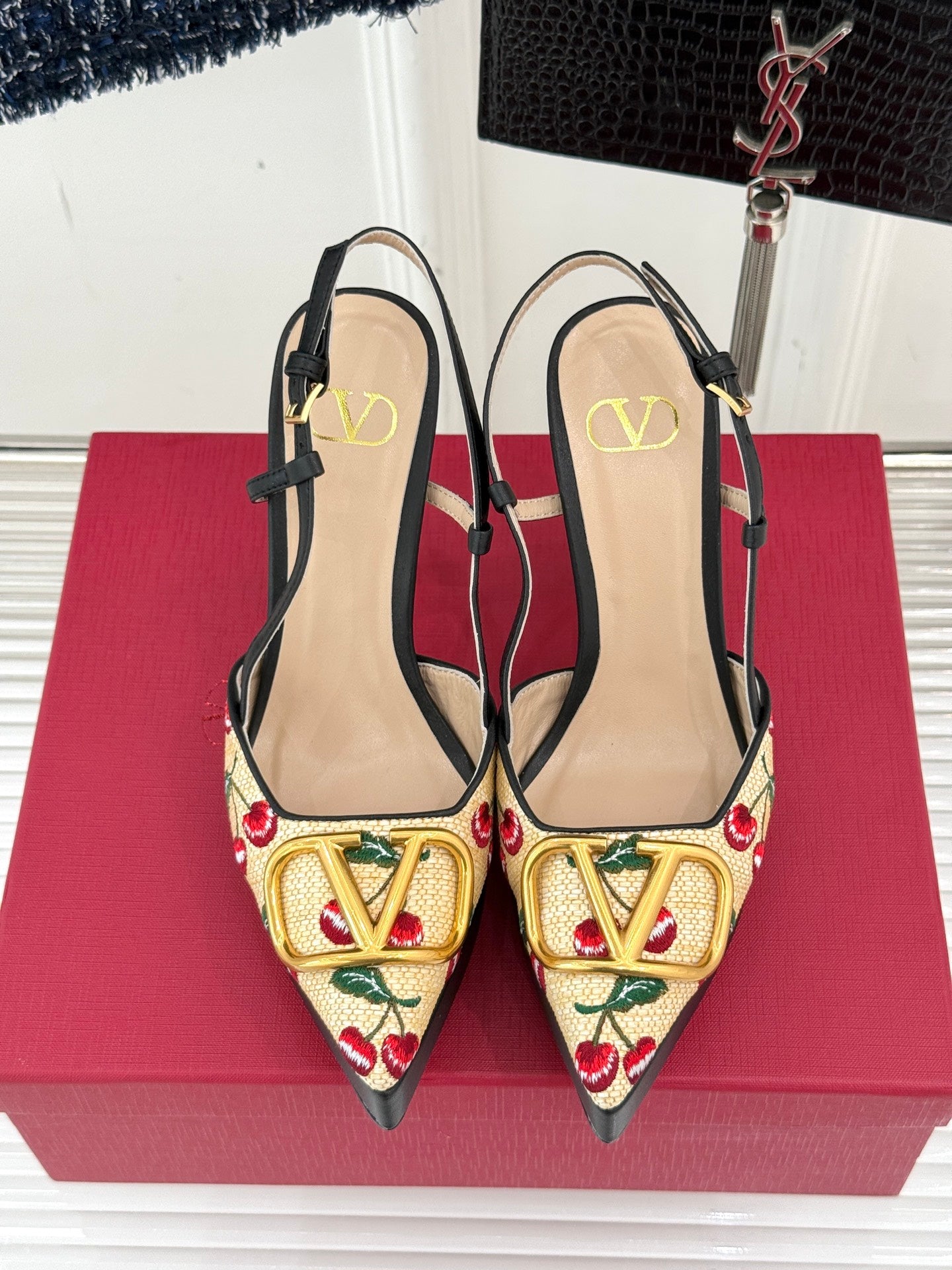 LuxluxHouse Best Quality Valentino Women Shoes