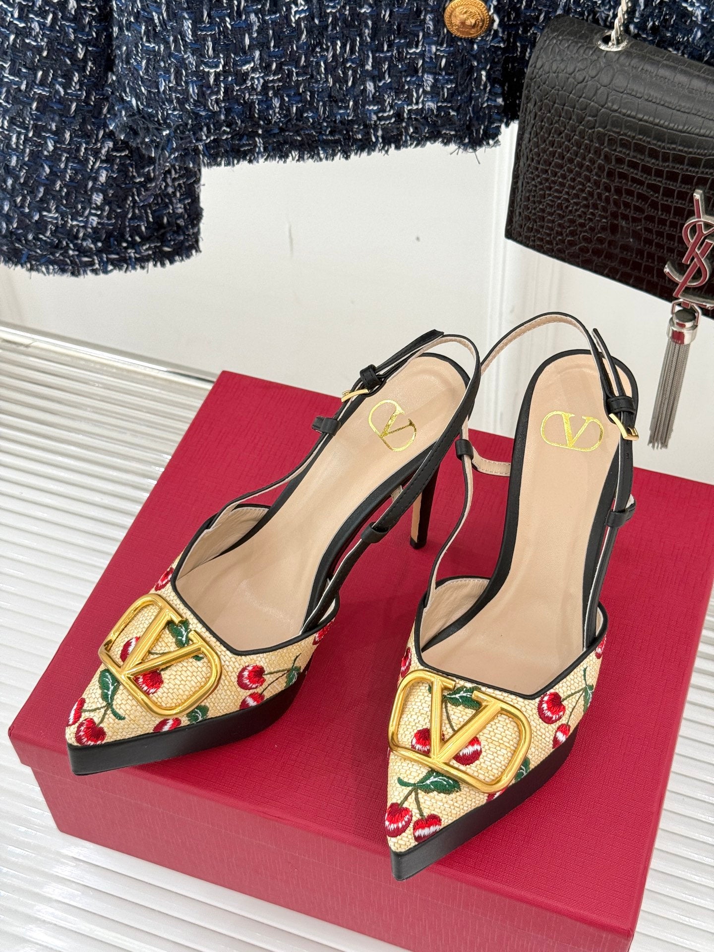 LuxluxHouse Best Quality Valentino Women Shoes