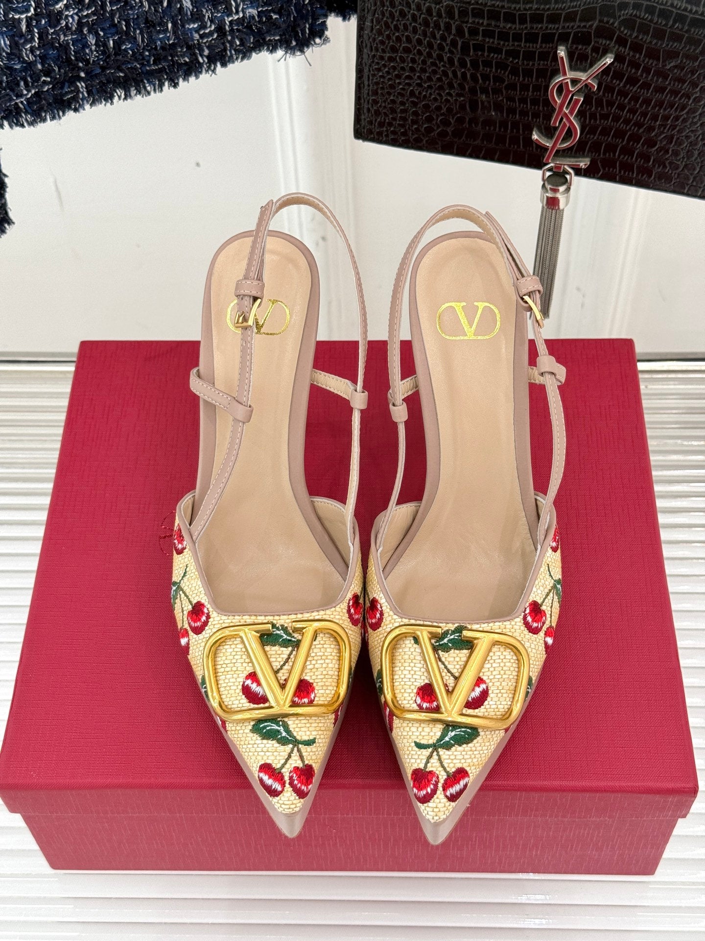 LuxluxHouse Best Quality Valentino Women Shoes