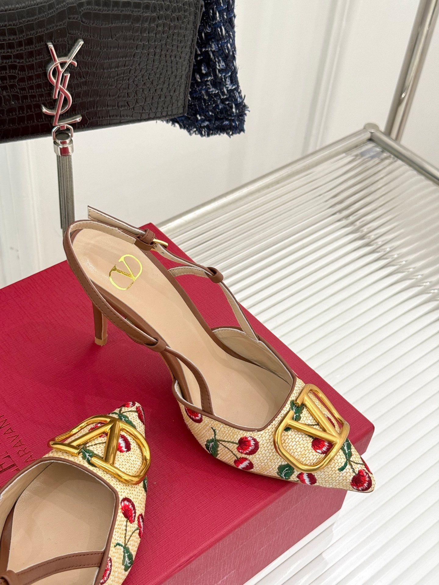 LuxluxHouse Best Quality Valentino Women Shoes