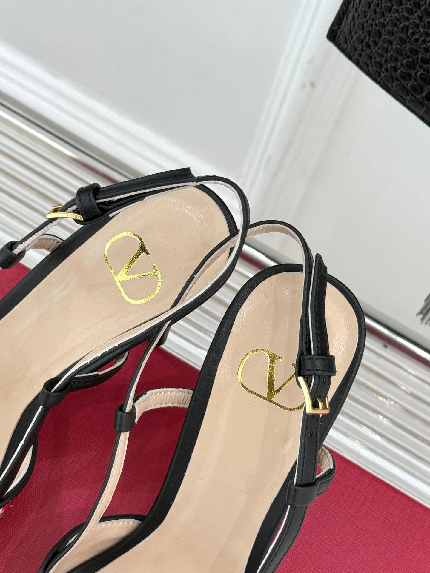 LuxluxHouse Best Quality Valentino Women Shoes