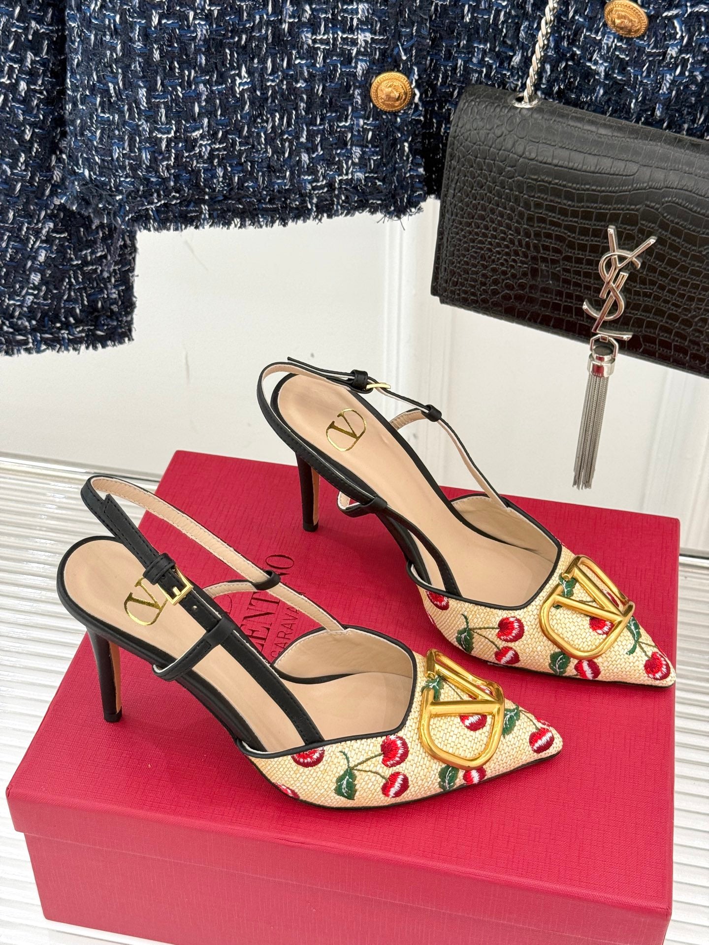 LuxluxHouse Best Quality Valentino Women Shoes