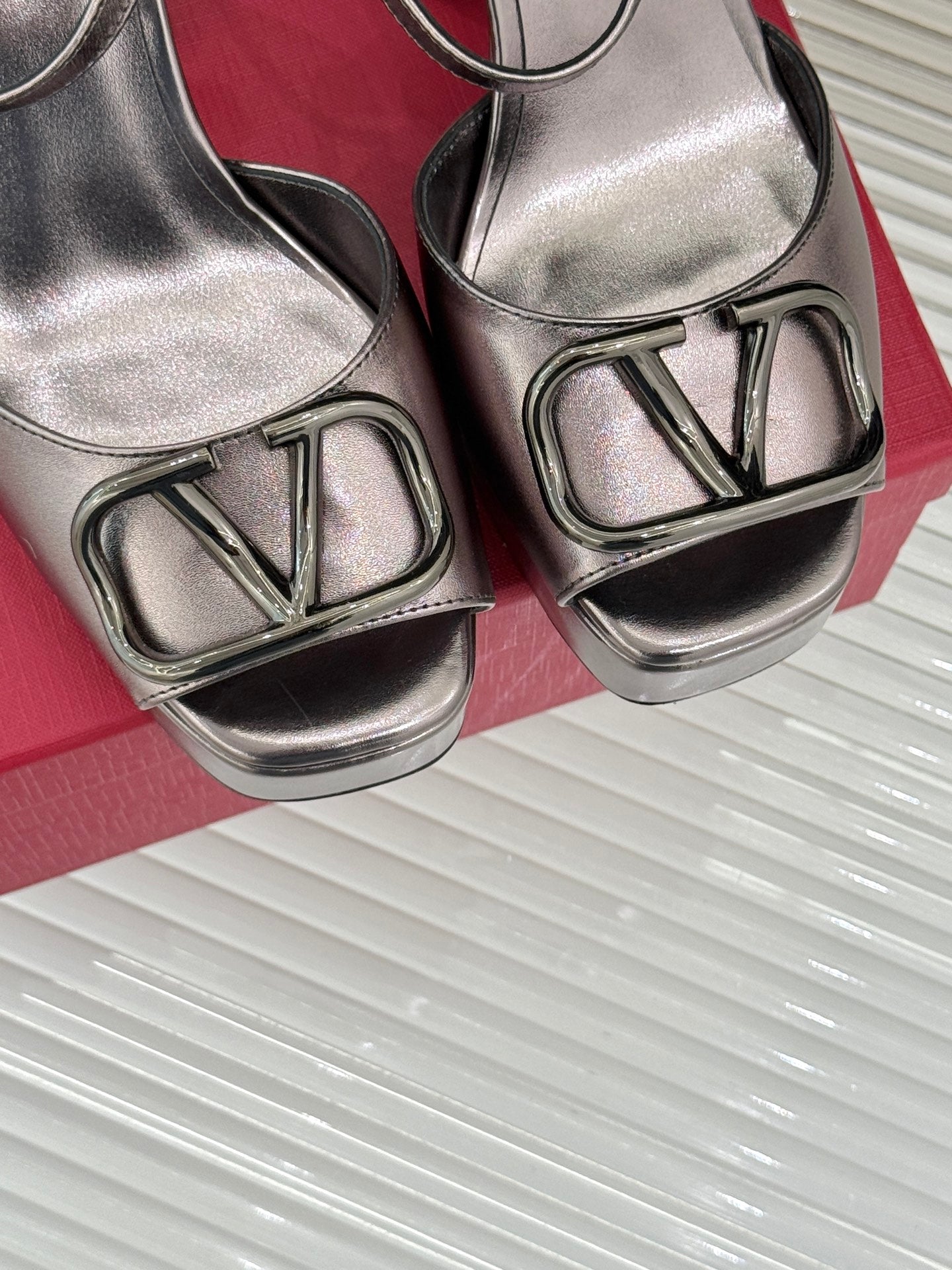 LuxluxHouse Best Quality Valentino Women Shoes