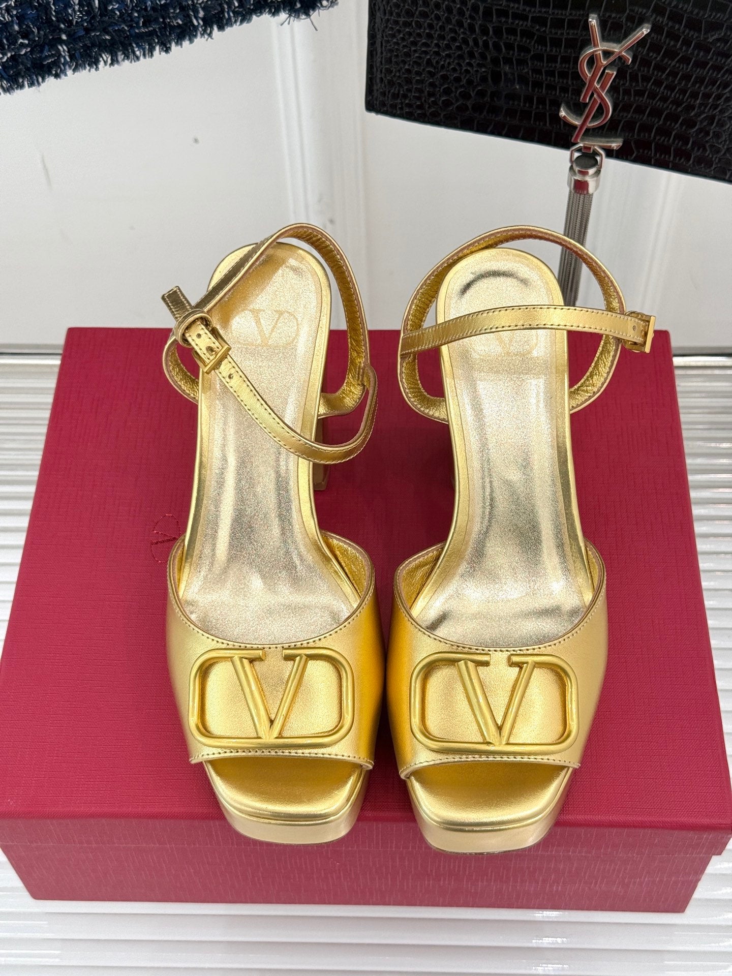 LuxluxHouse Best Quality Valentino Women Shoes