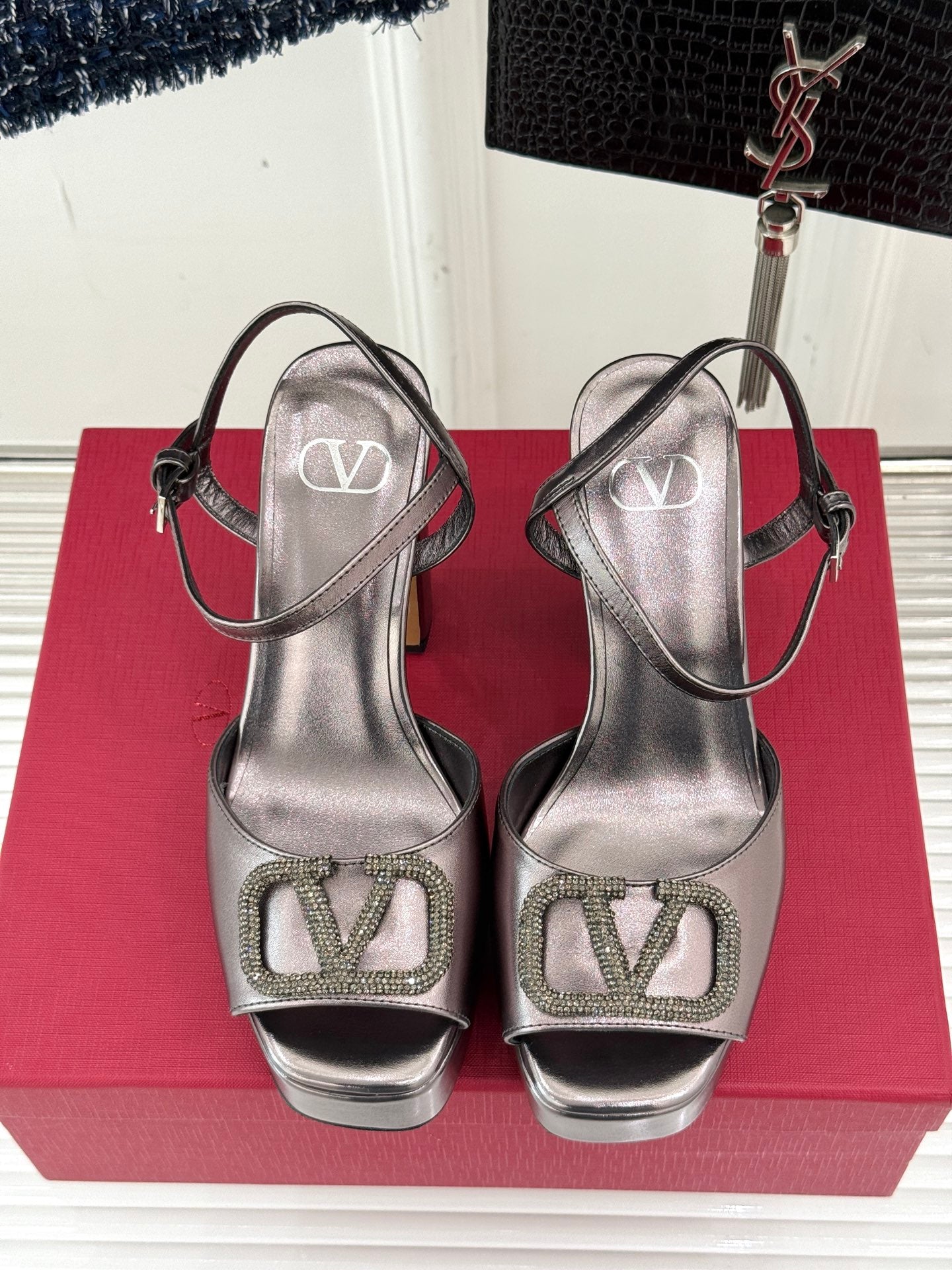 LuxluxHouse Best Quality Valentino Women Shoes