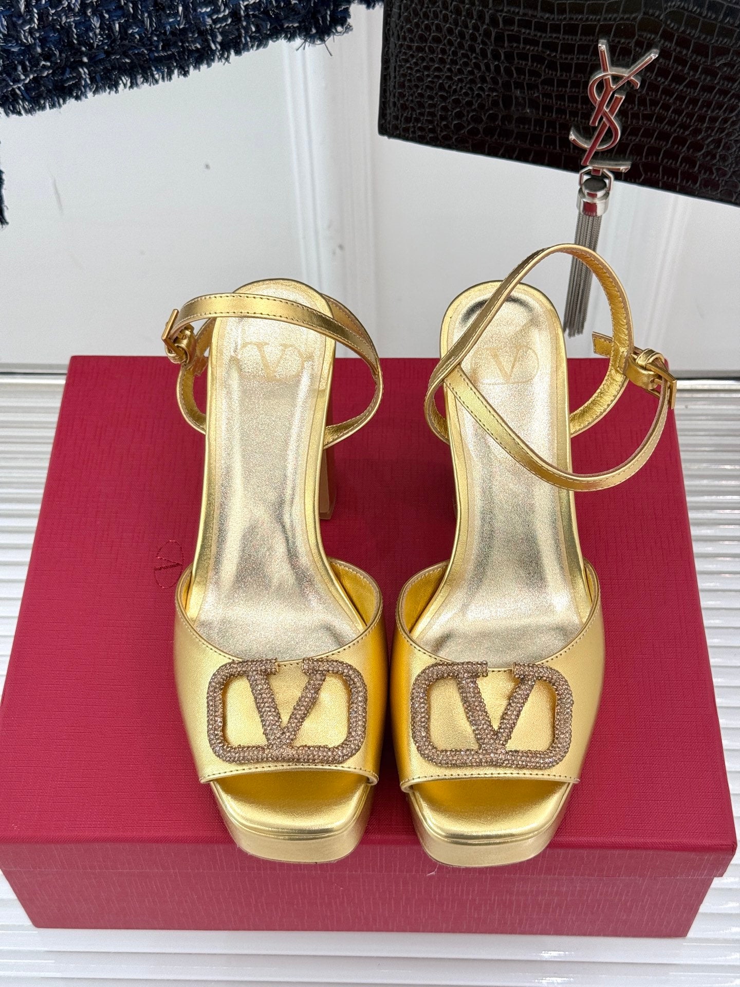 LuxluxHouse Best Quality Valentino Women Shoes
