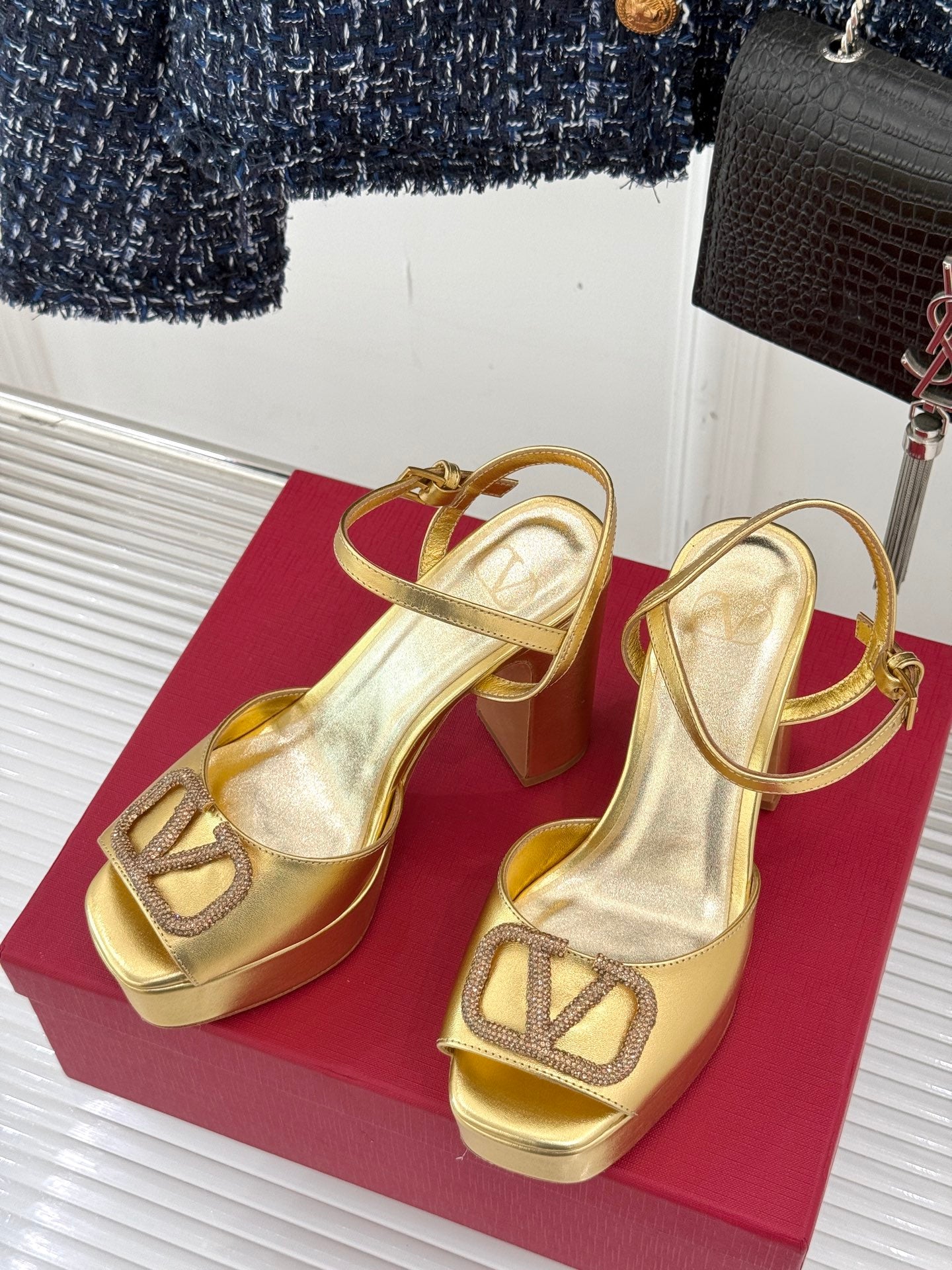 LuxluxHouse Best Quality Valentino Women Shoes