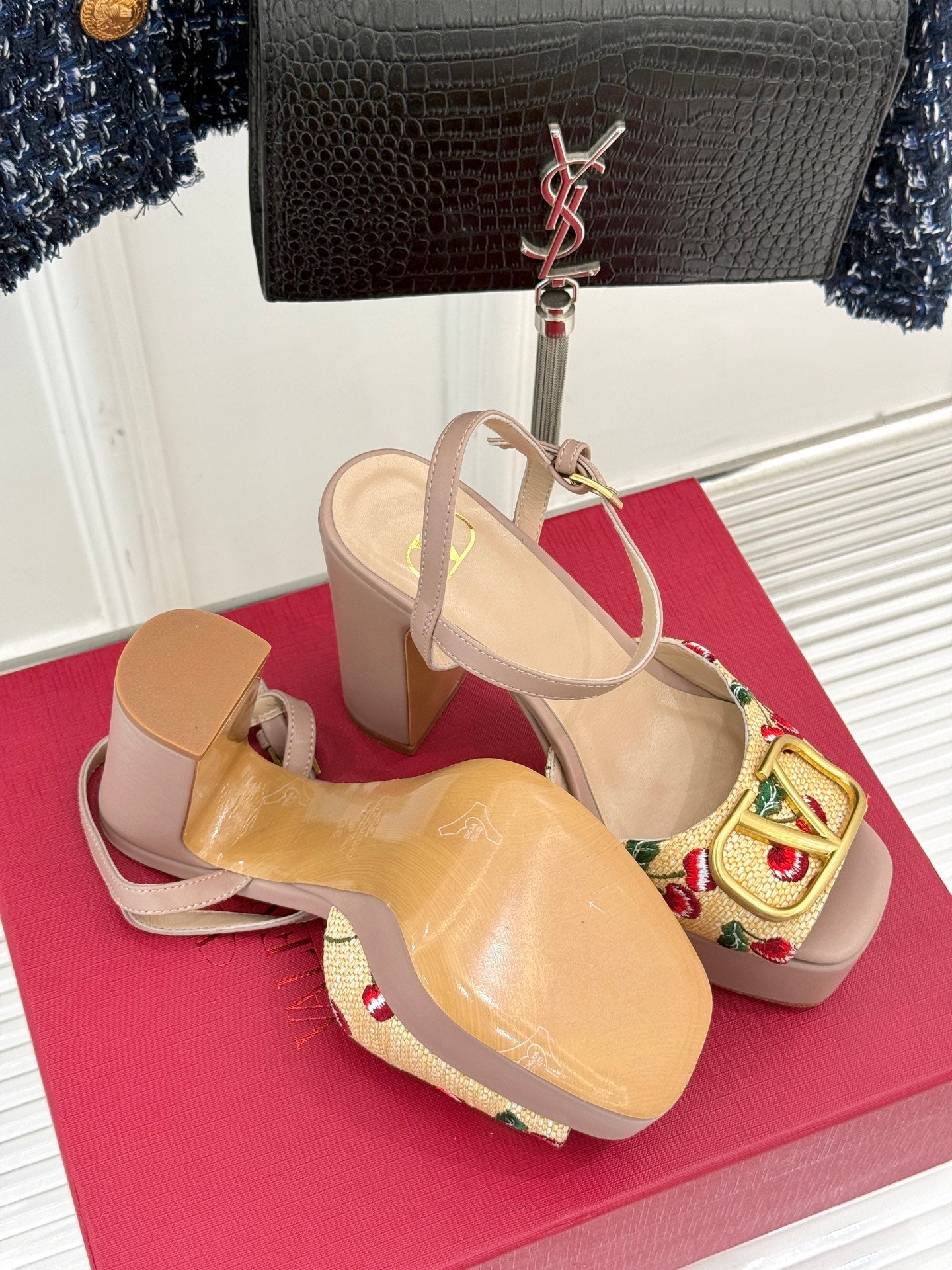 LuxluxHouse Best Quality Valentino Women Shoes