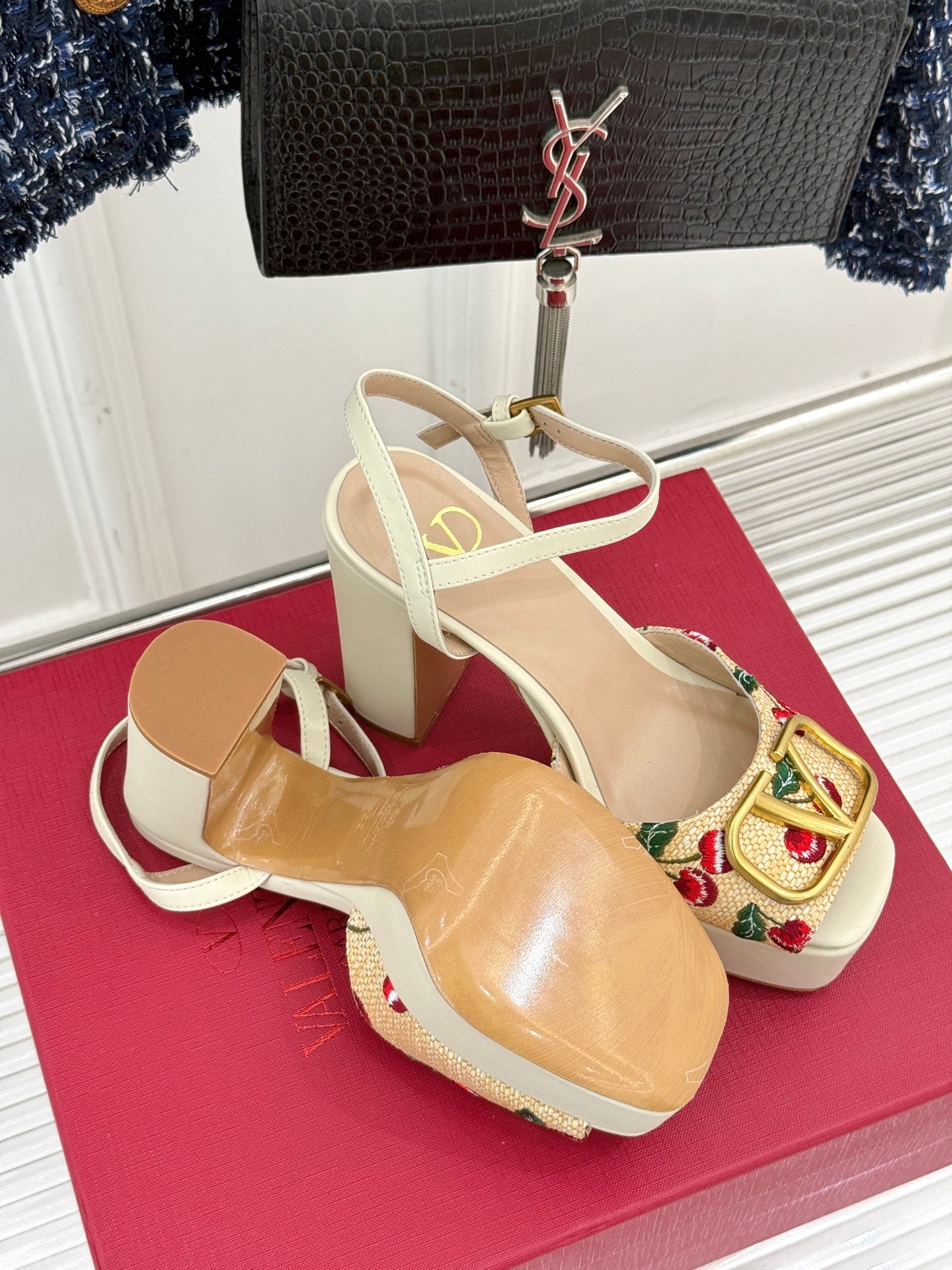 LuxluxHouse Best Quality Valentino Women Shoes