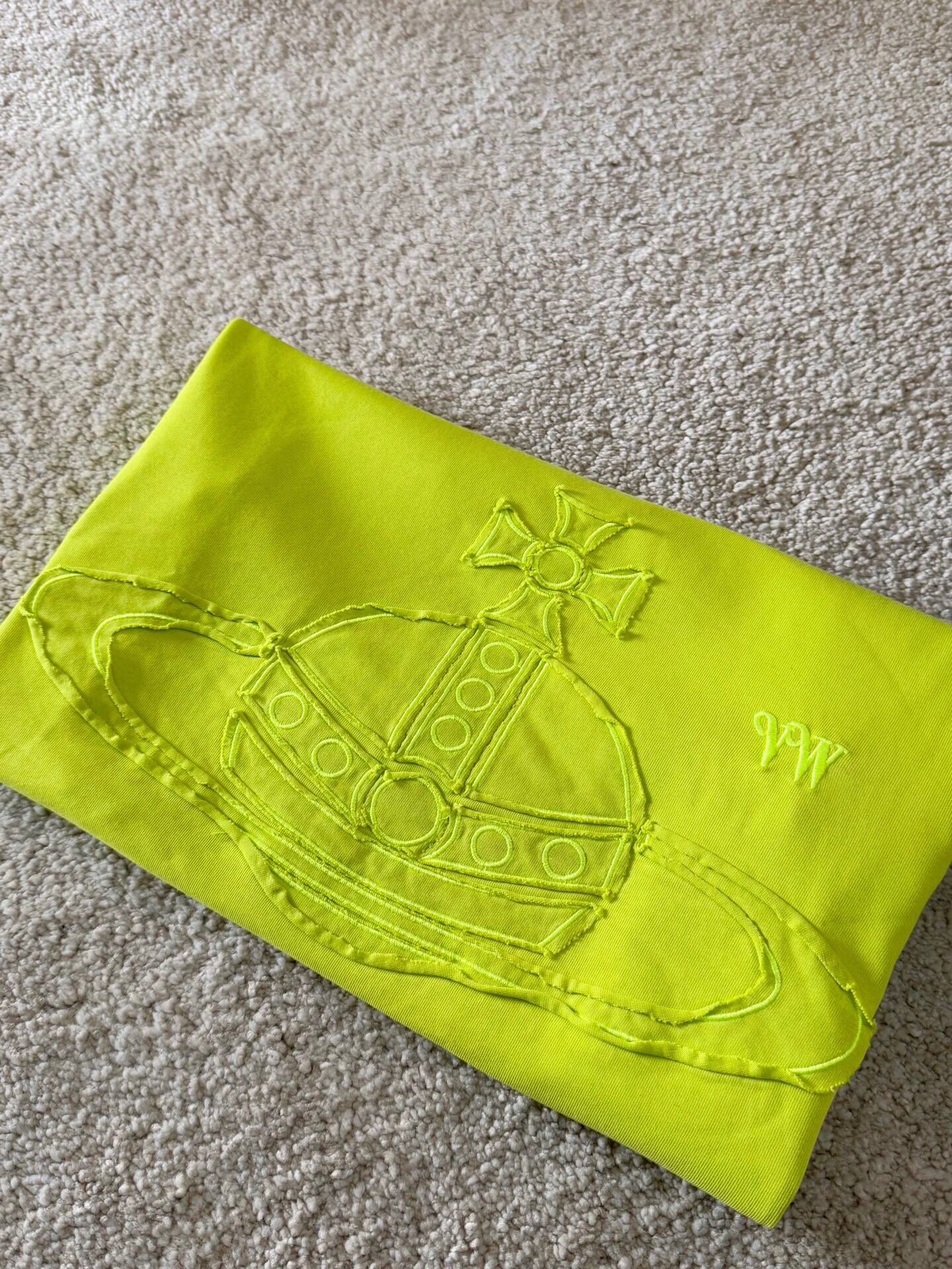 LuxluxHouse Best Quality Clothes T-shirt Vivienne Westwood