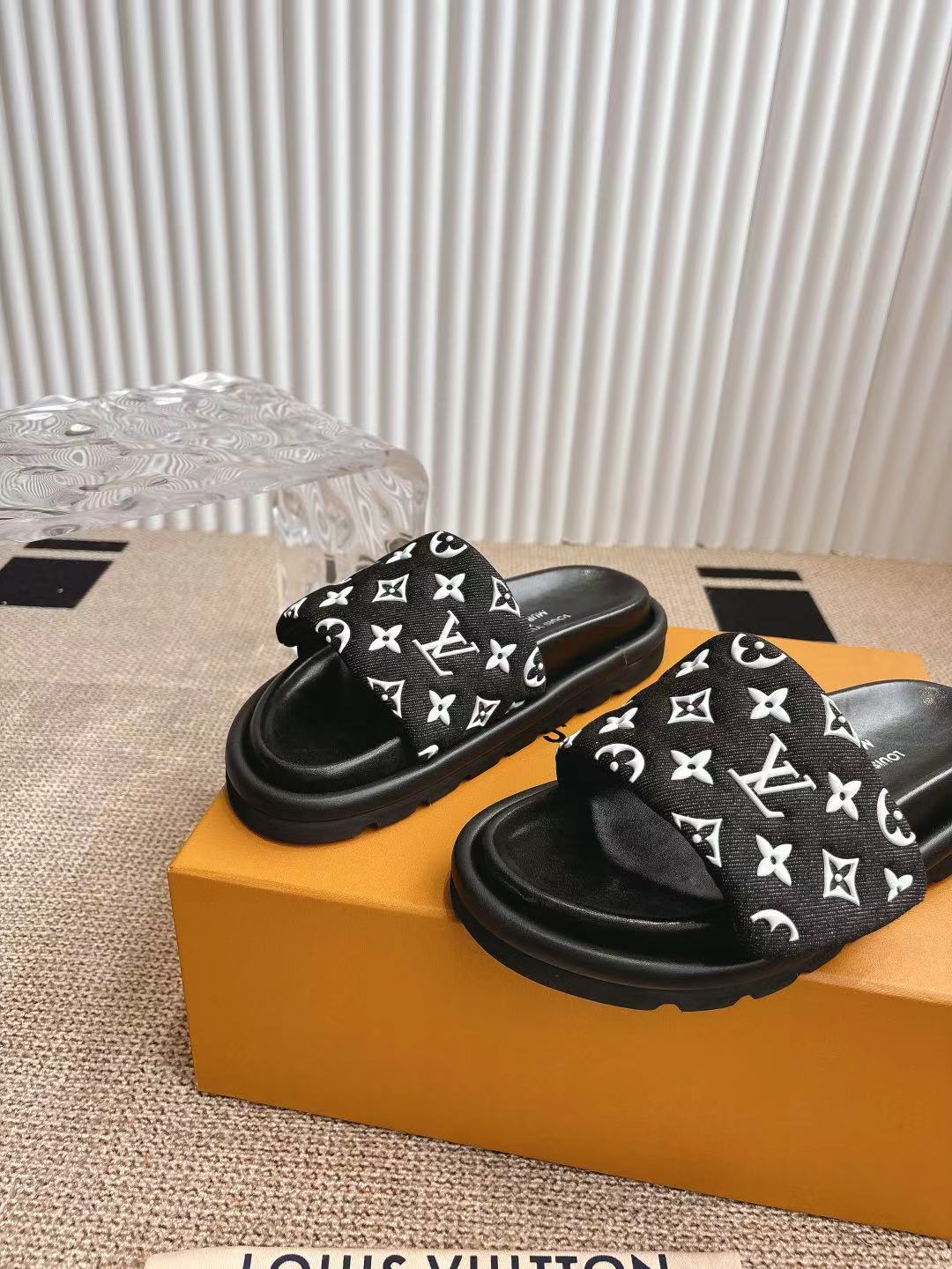 LuxluxHouse Best Quality Women Shoes Louis Vuitton