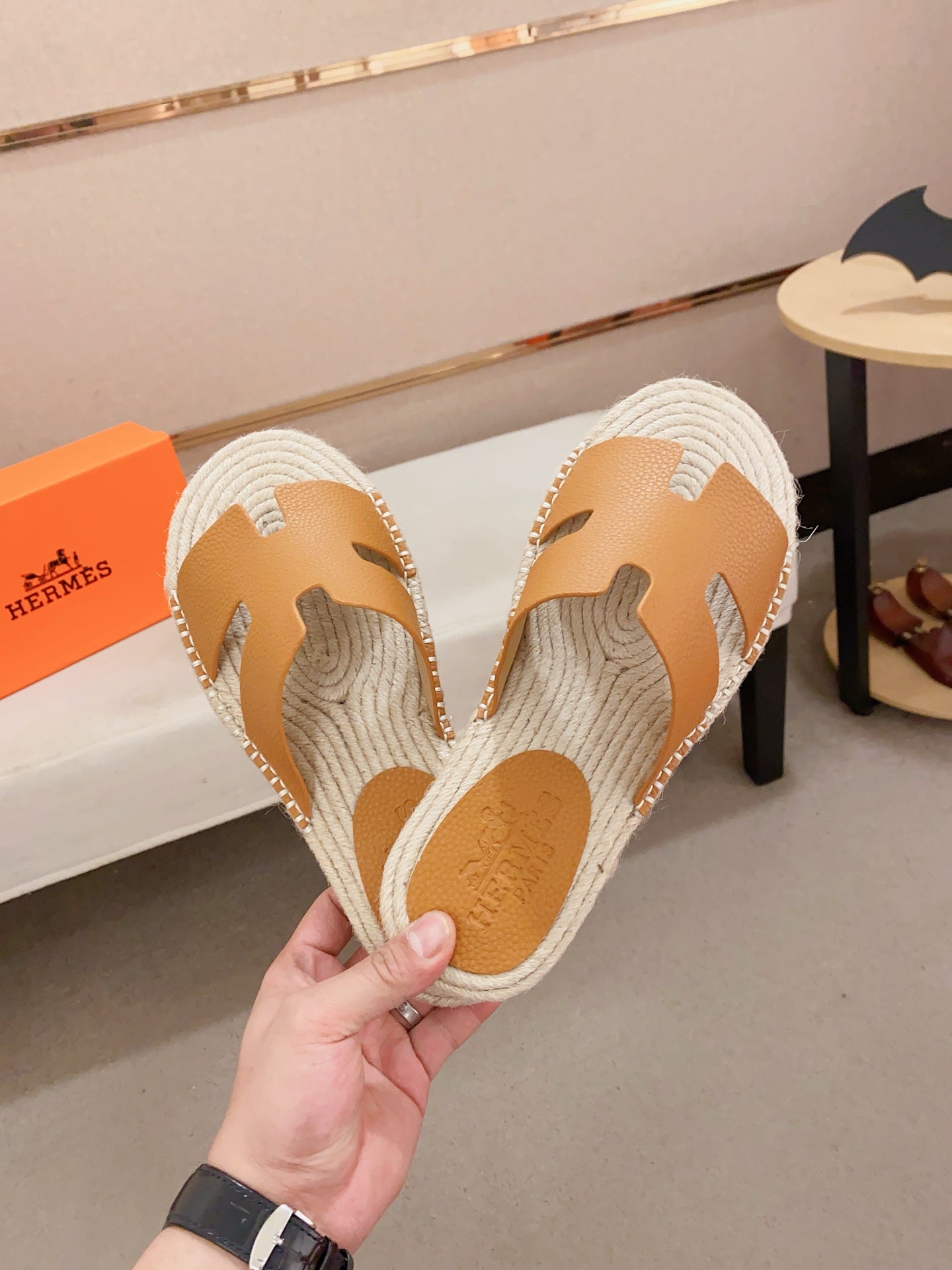 LuxluxHouse Best Quality Sandals Hermes