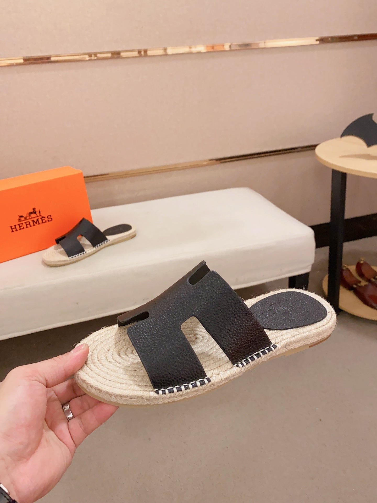LuxluxHouse Best Quality Sandals Hermes