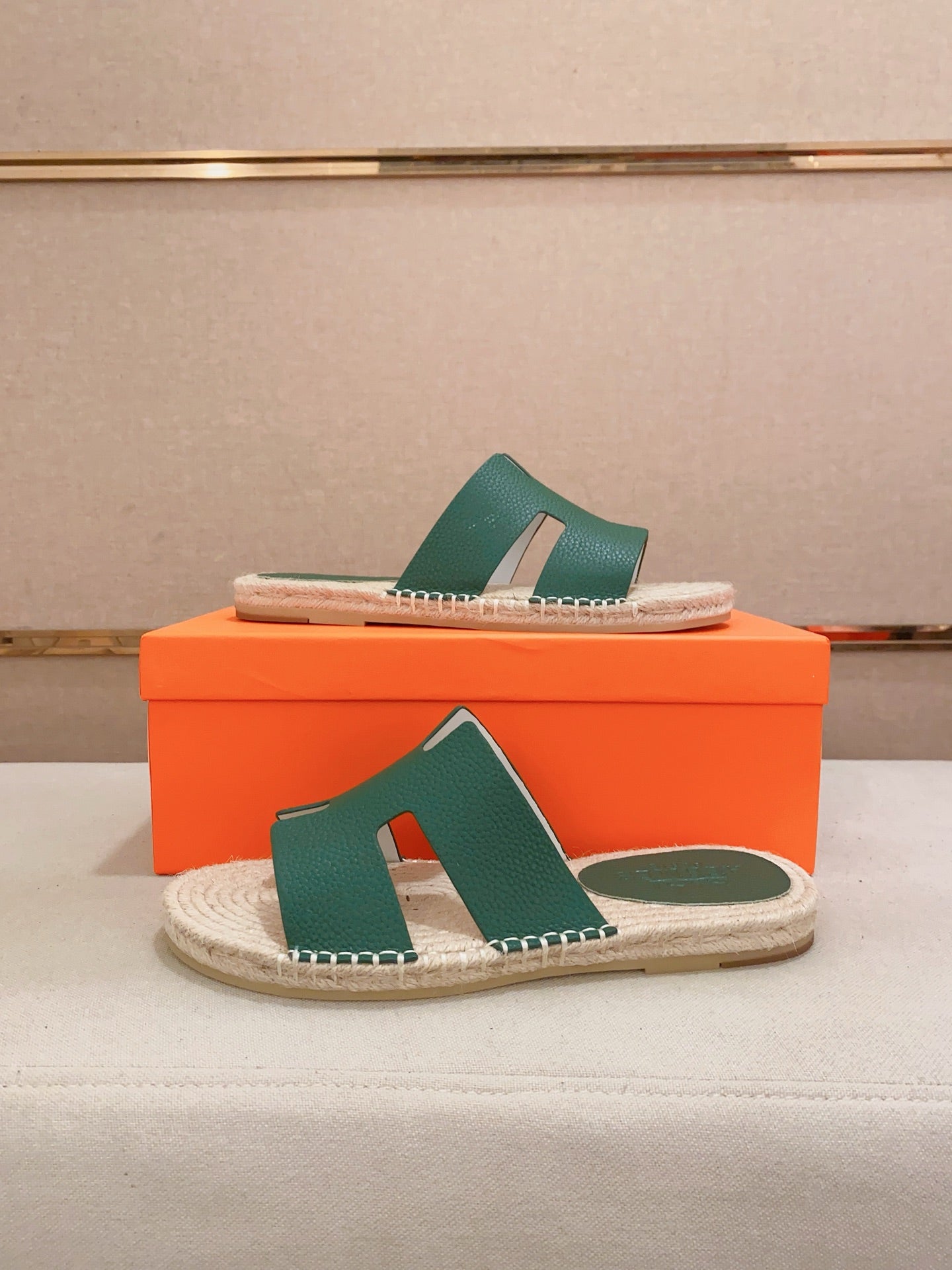 LuxluxHouse Best Quality Sandals Hermes