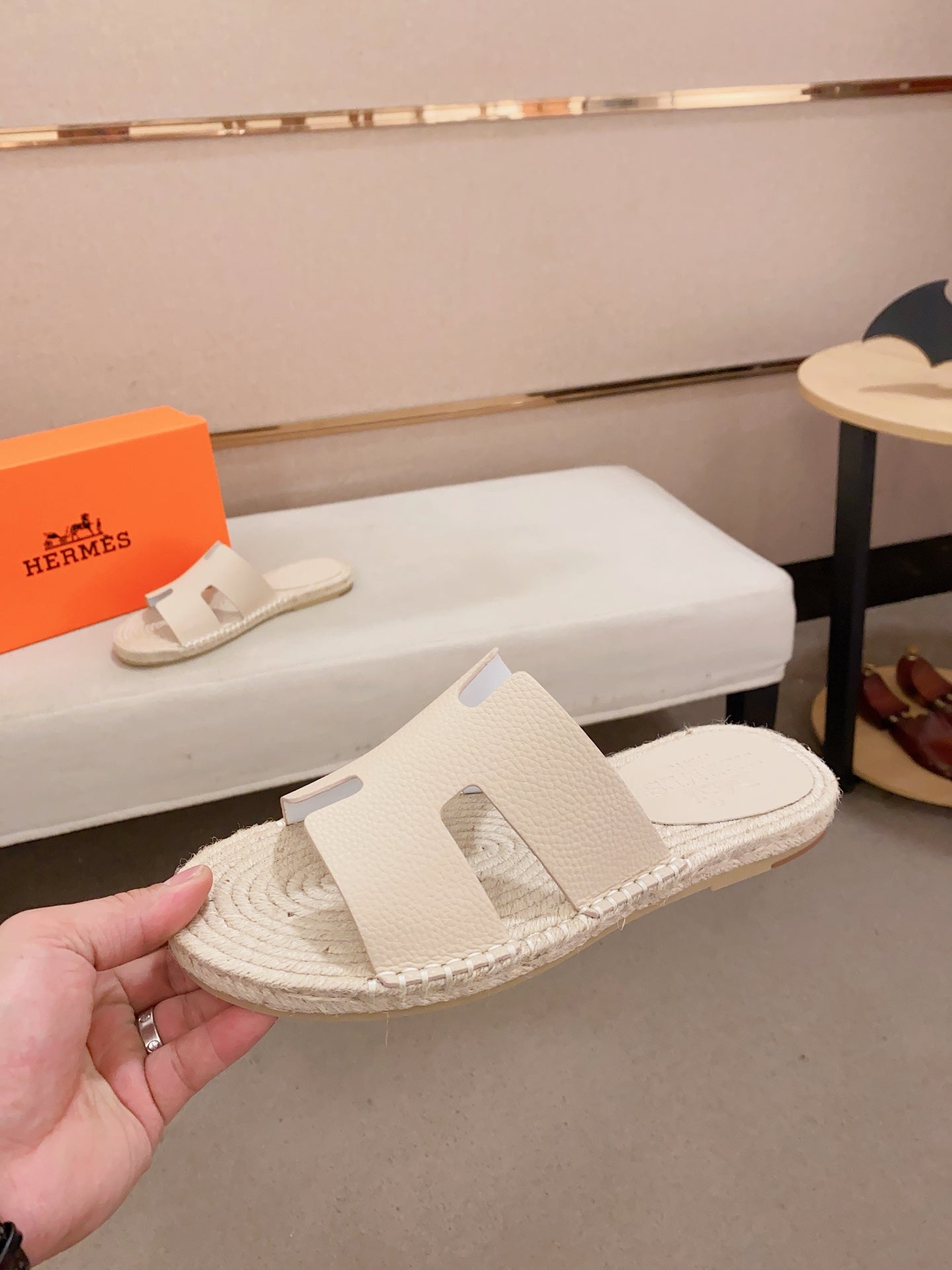 LuxluxHouse Best Quality Sandals Hermes