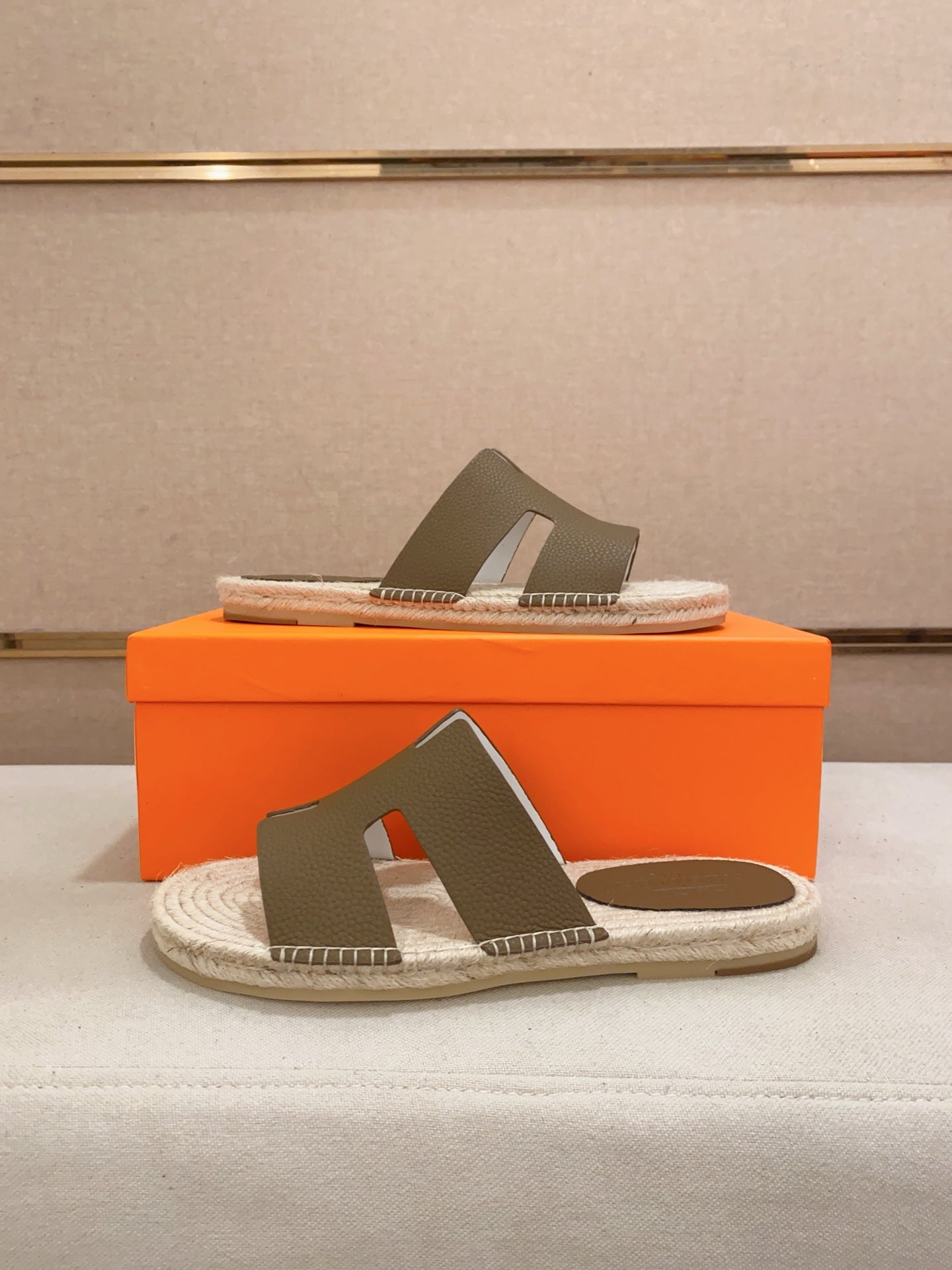 LuxluxHouse Best Quality Sandals Hermes