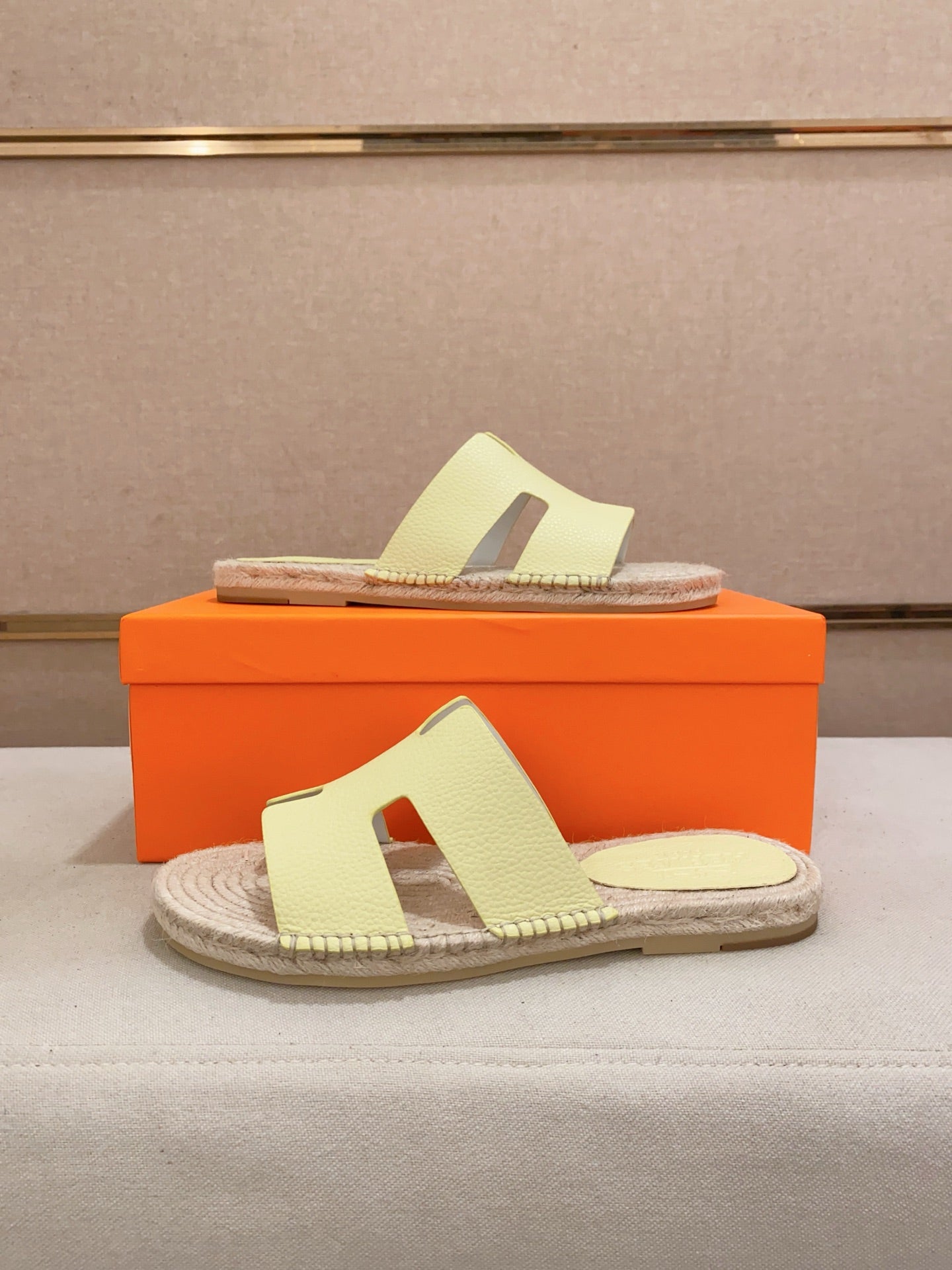 LuxluxHouse Best Quality Sandals Hermes