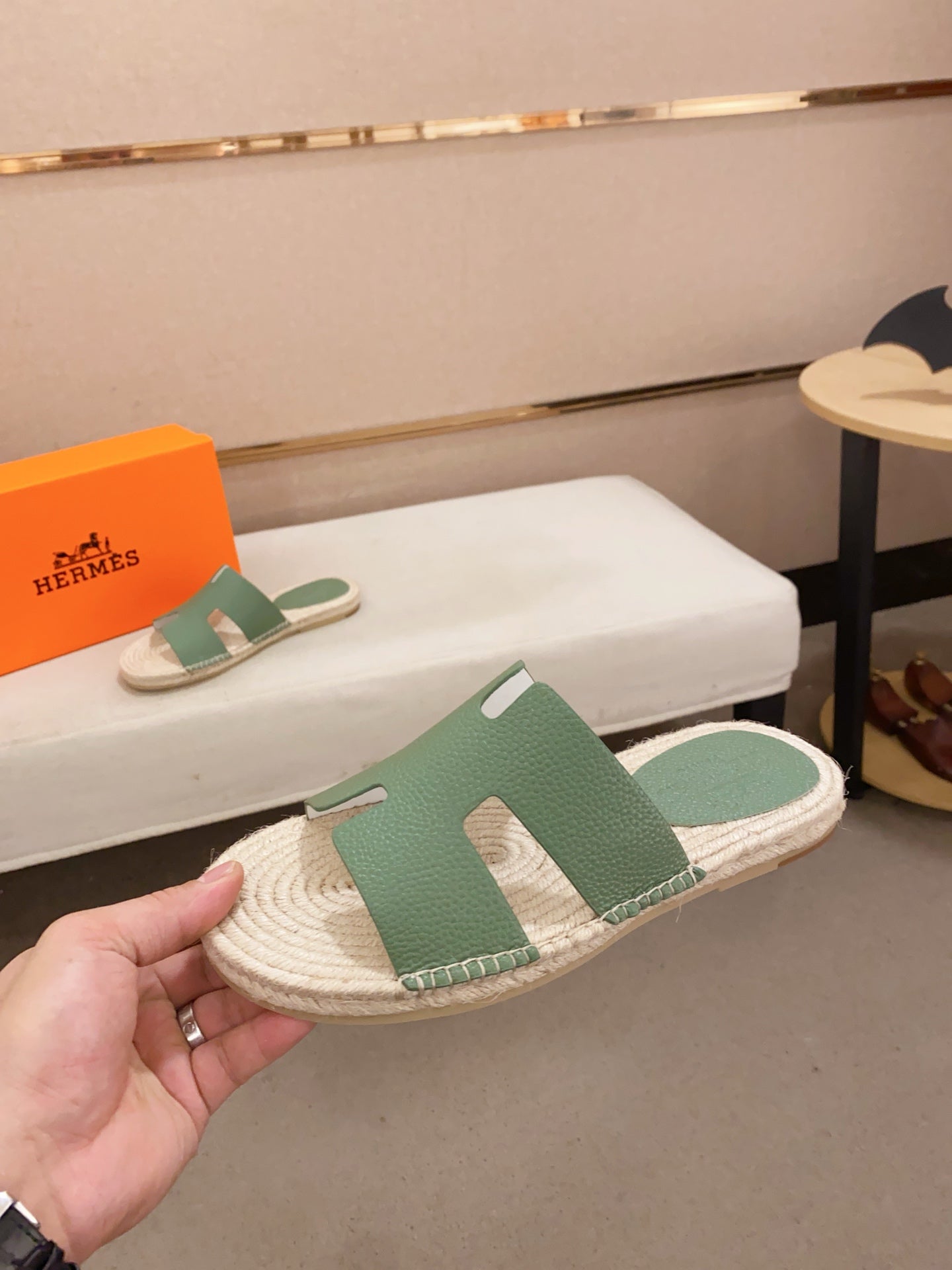 LuxluxHouse Best Quality Sandals Hermes