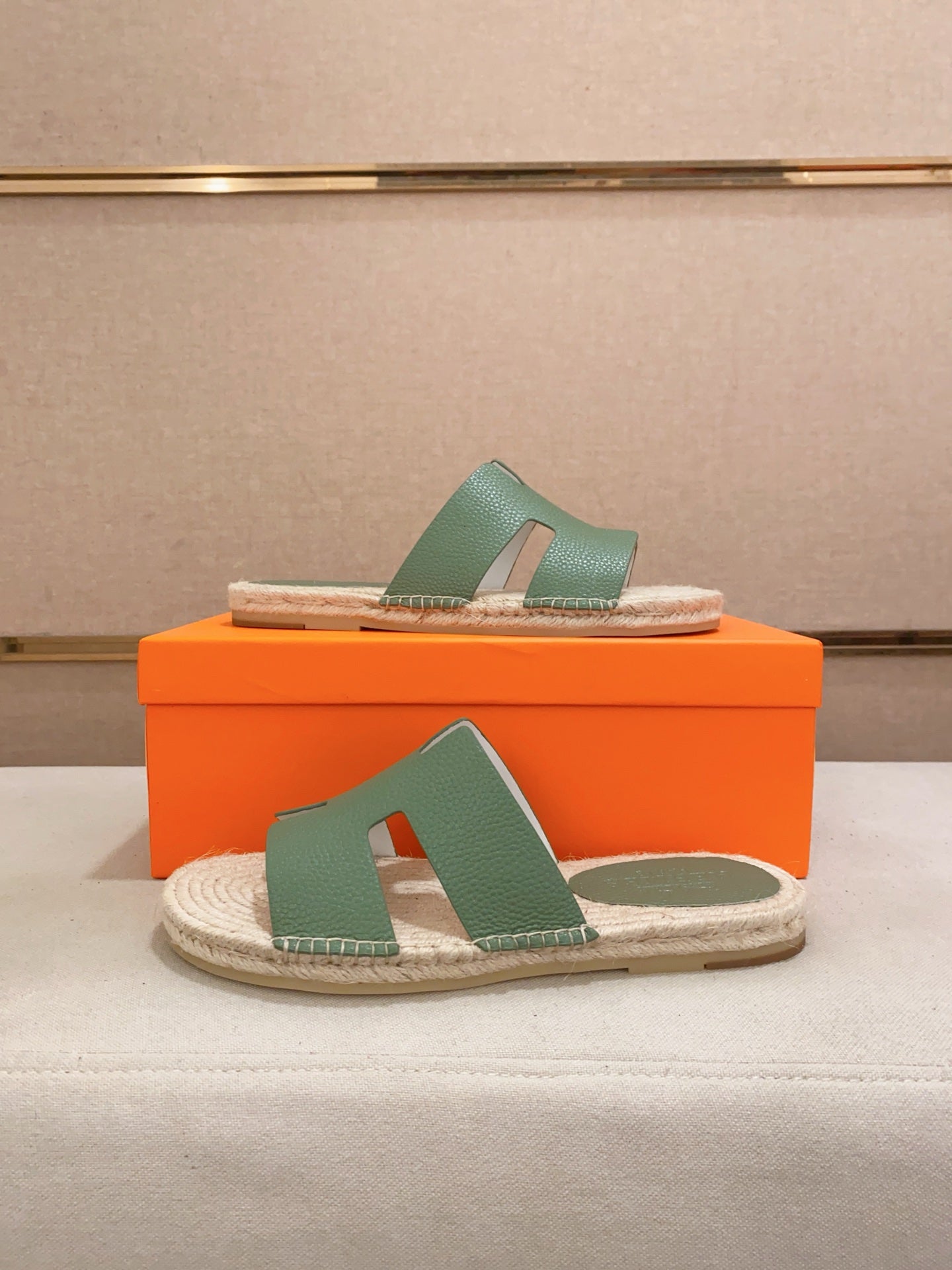 LuxluxHouse Best Quality Sandals Hermes