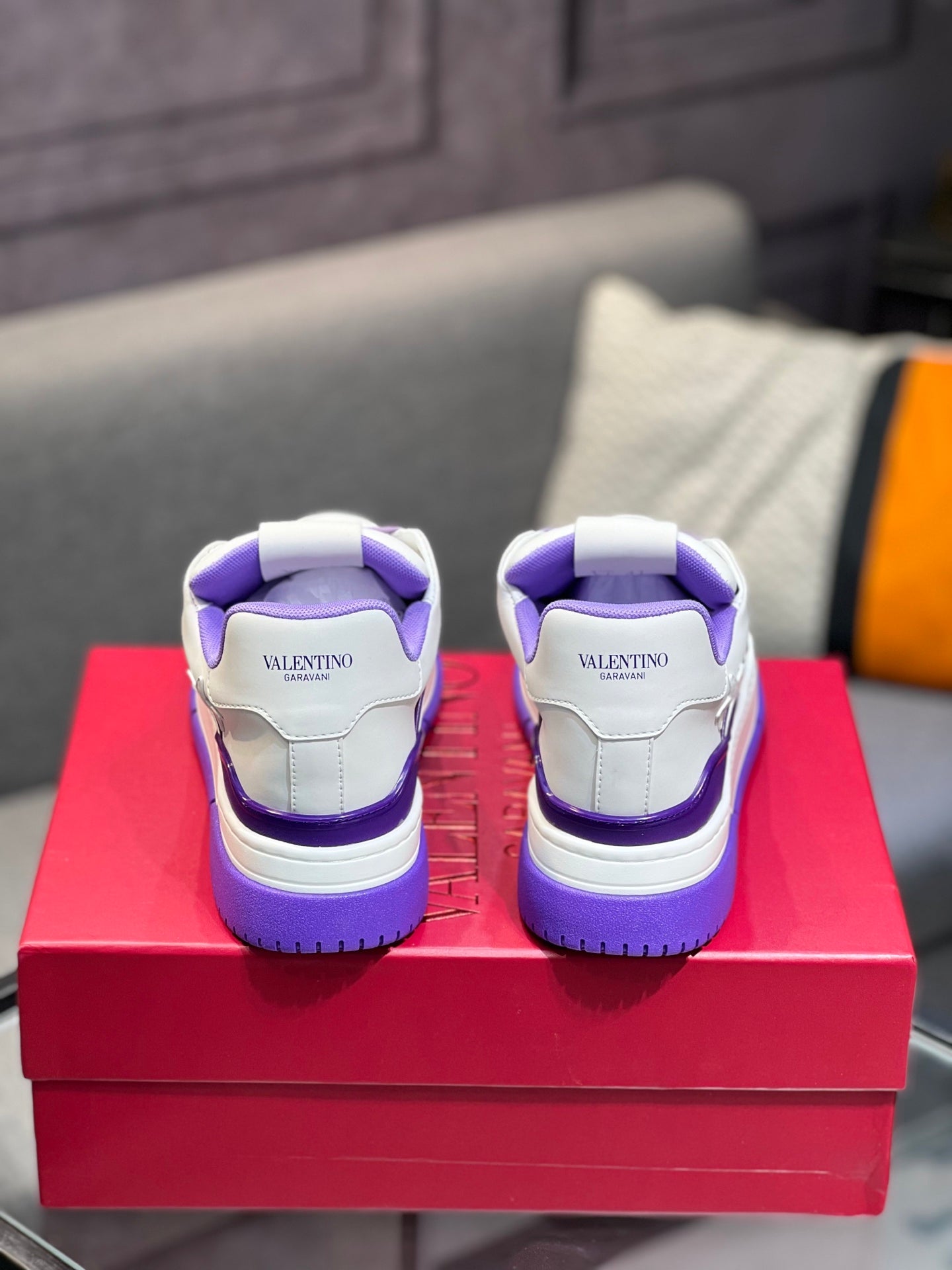 LuxluxHouse Best Quality Shoes Valentino