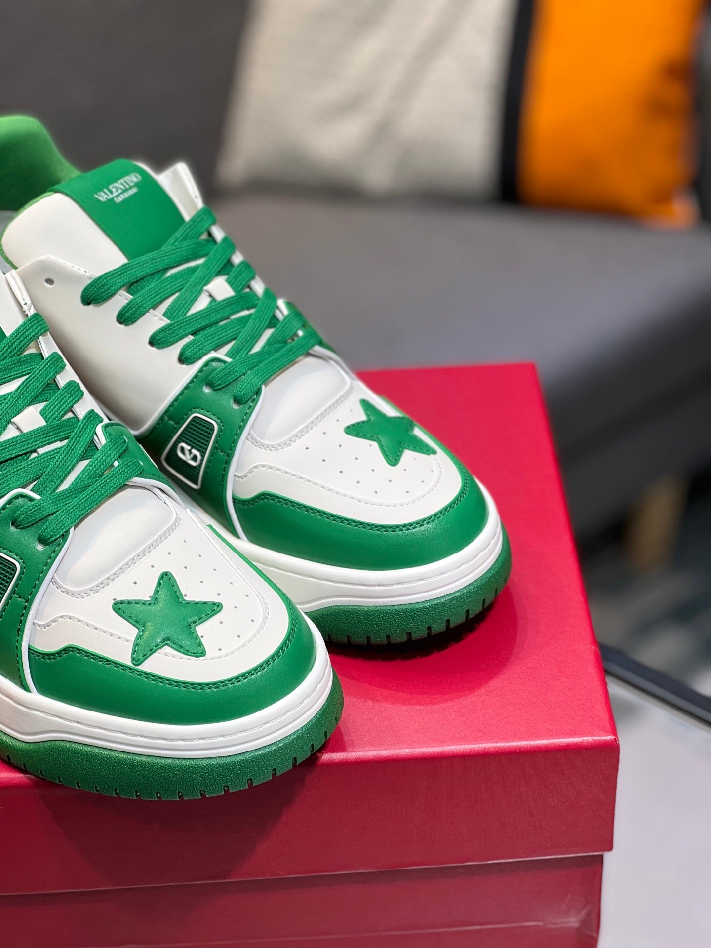 LuxluxHouse Best Quality Shoes Valentino