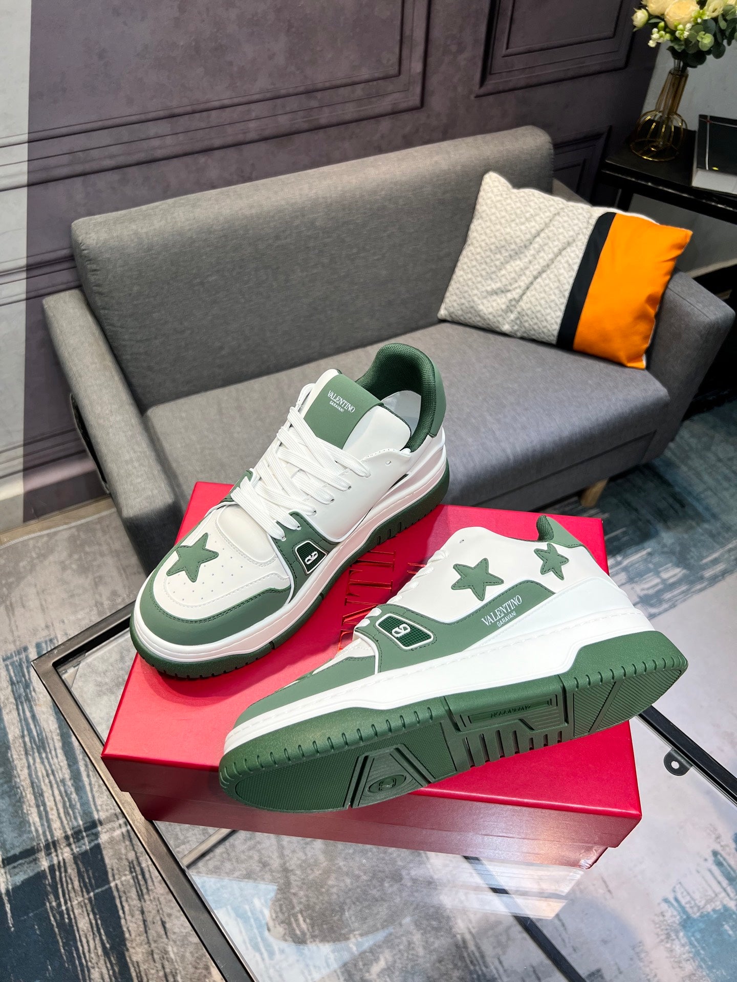 LuxluxHouse Best Quality Shoes Valentino