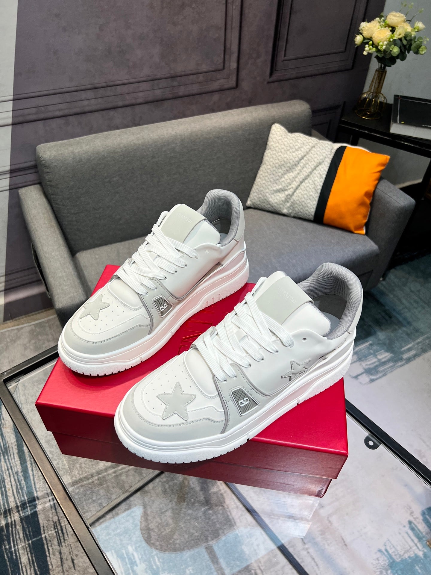 LuxluxHouse Best Quality Shoes Valentino