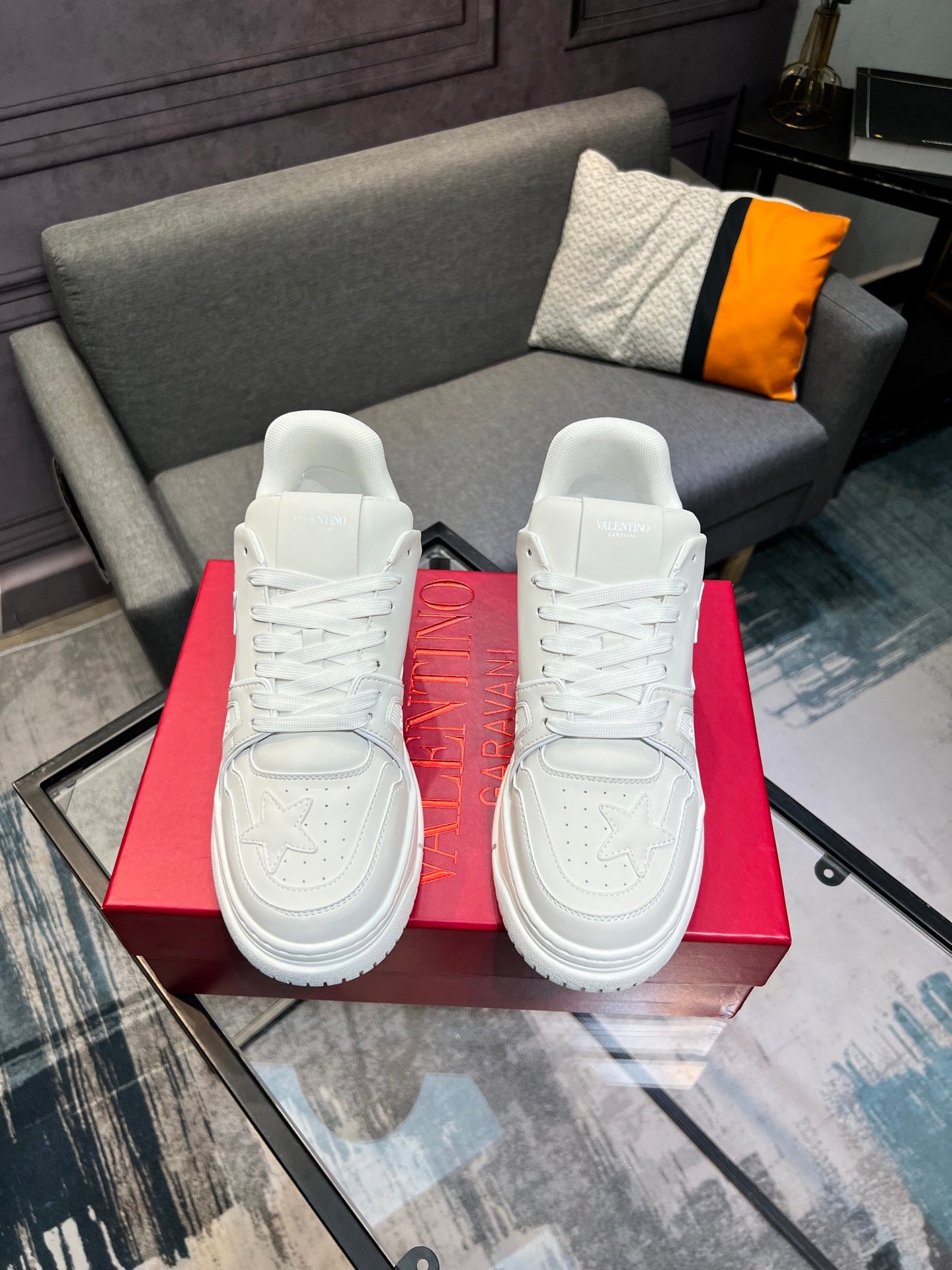 LuxluxHouse Best Quality Shoes Valentino