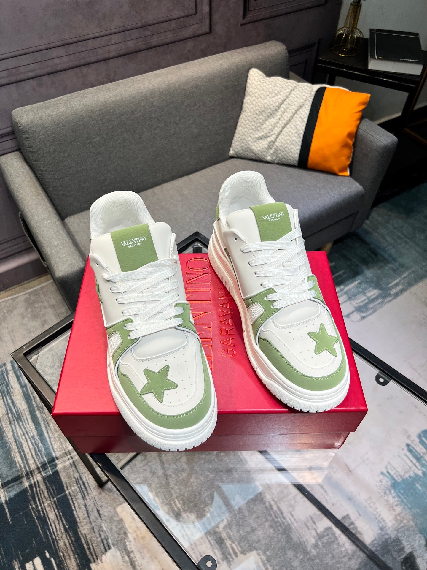 LuxluxHouse Best Quality Shoes Valentino