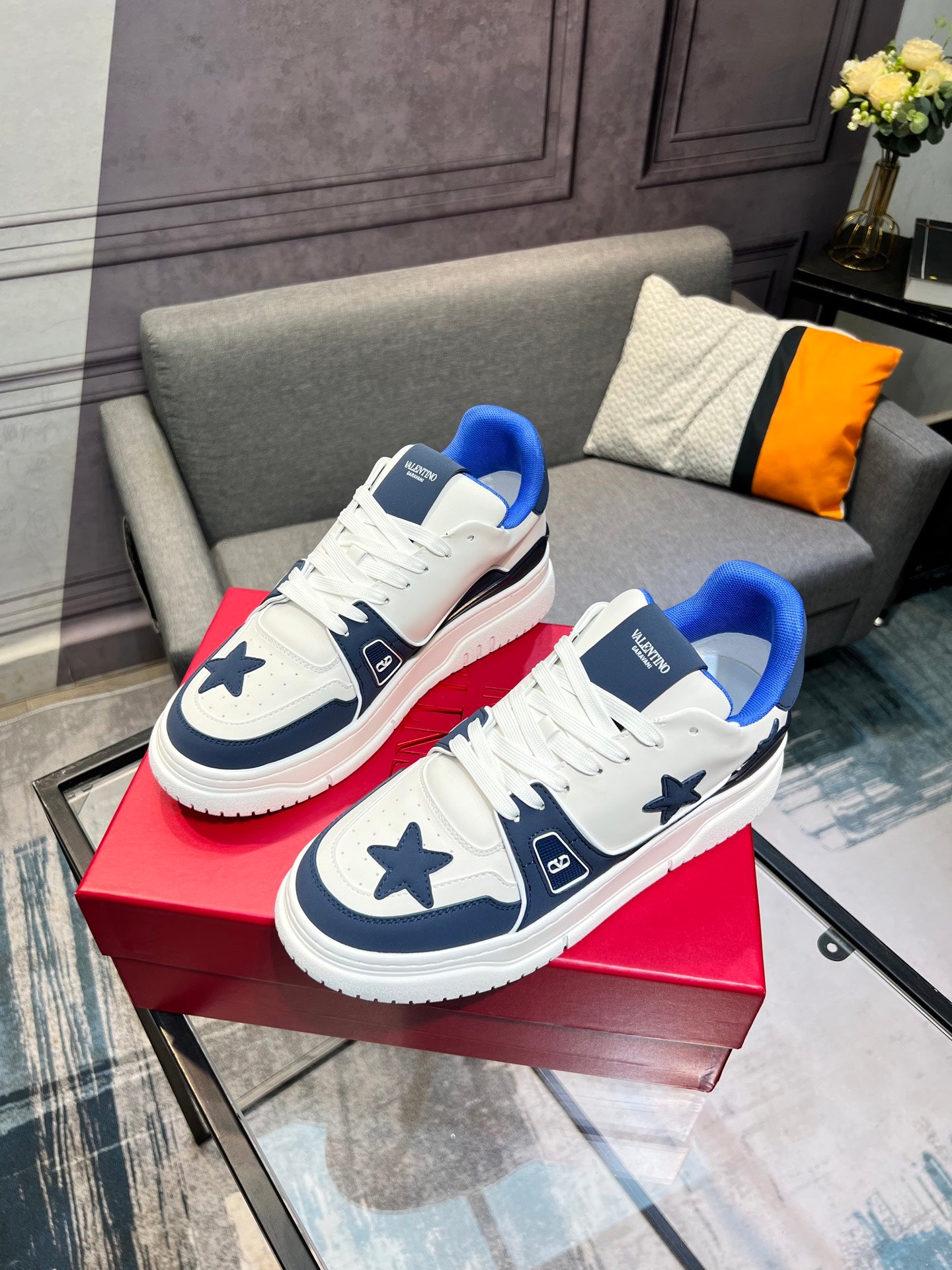 LuxluxHouse Best Quality Shoes Valentino