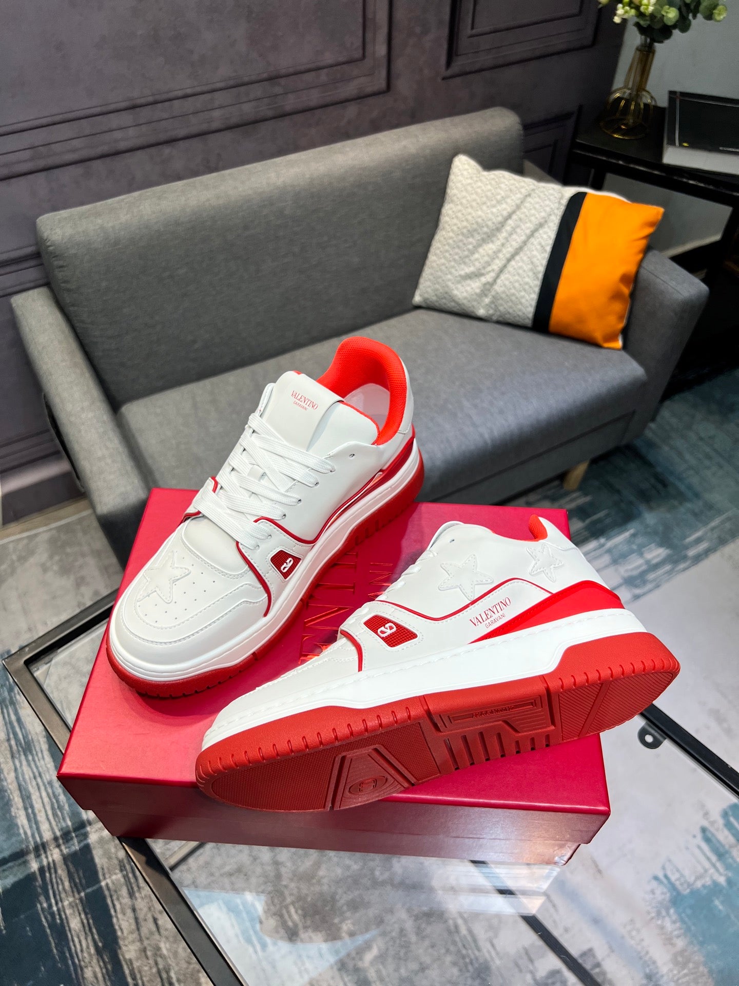 LuxluxHouse Best Quality Shoes Valentino