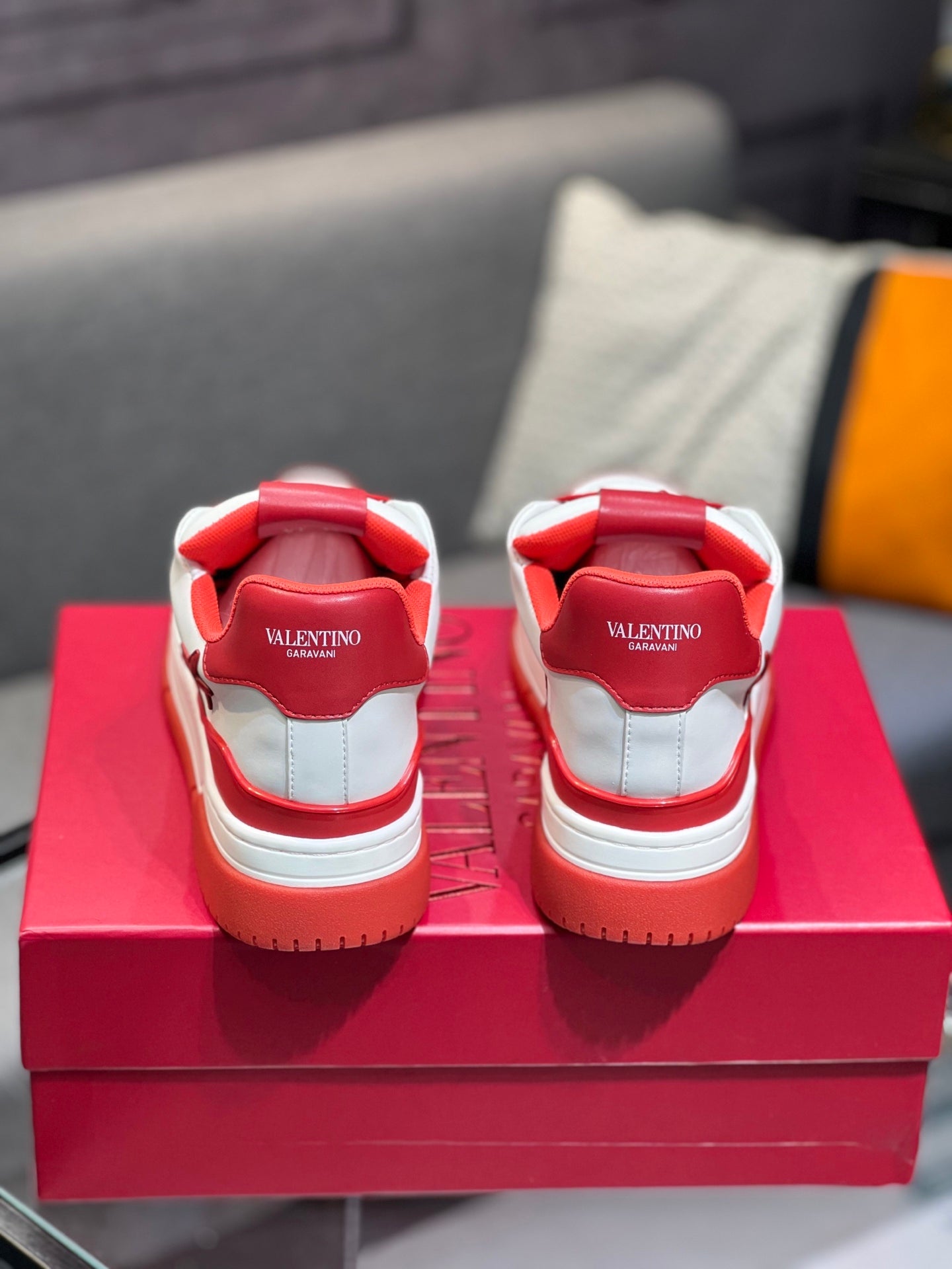 LuxluxHouse Best Quality Shoes Valentino
