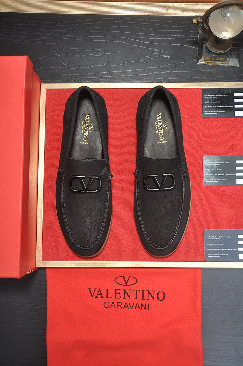 LuxluxHouse Best Quality Shoes Valentino