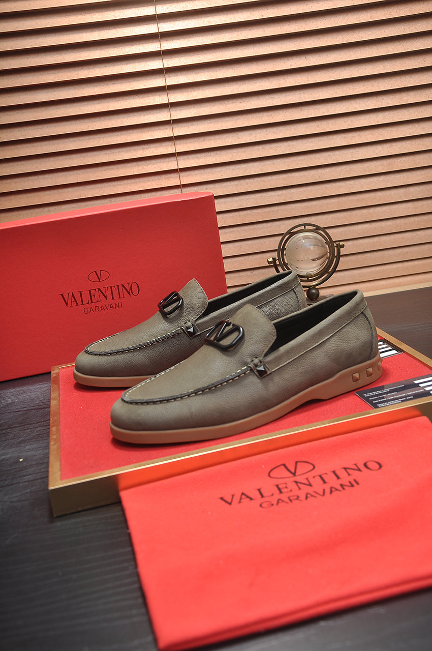 LuxluxHouse Best Quality Shoes Valentino