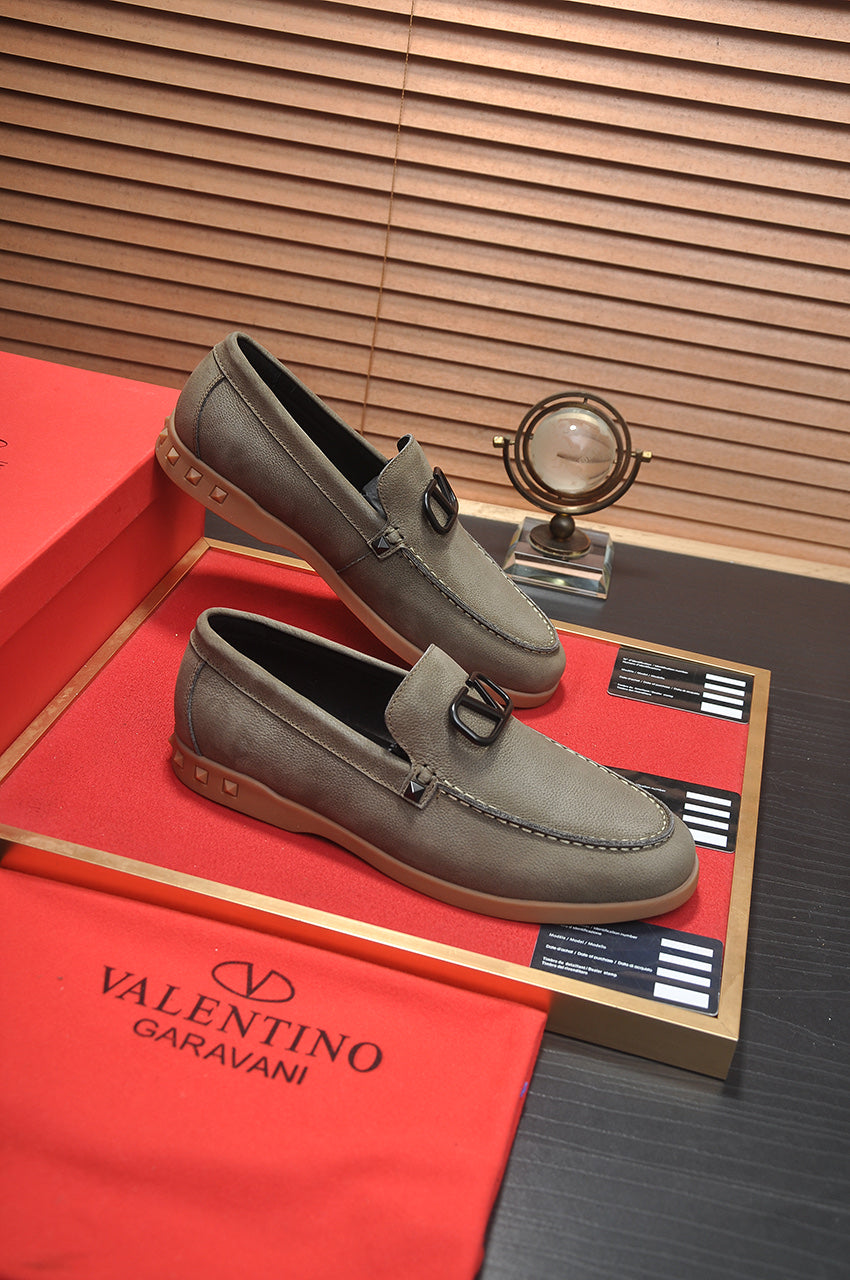 LuxluxHouse Best Quality Shoes Valentino