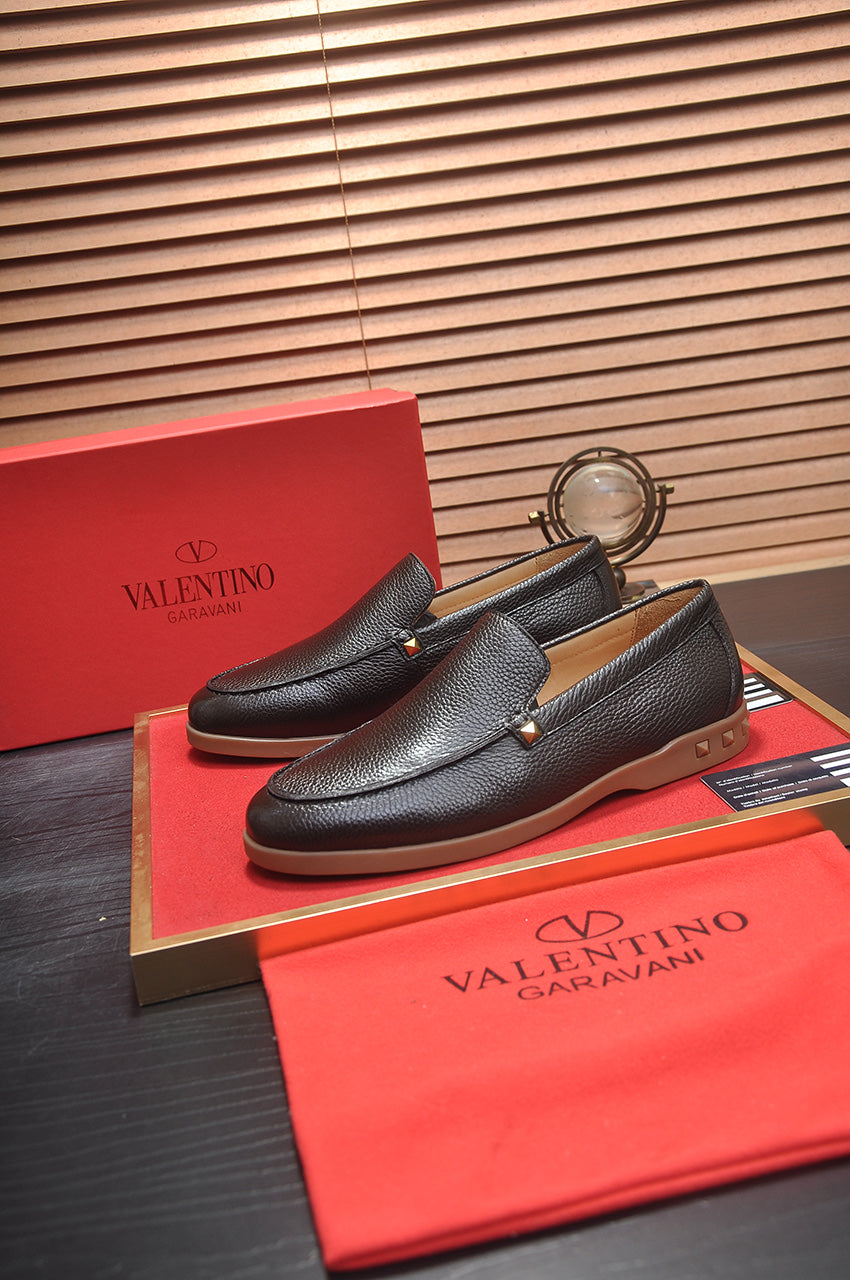 LuxluxHouse Best Quality Shoes Valentino