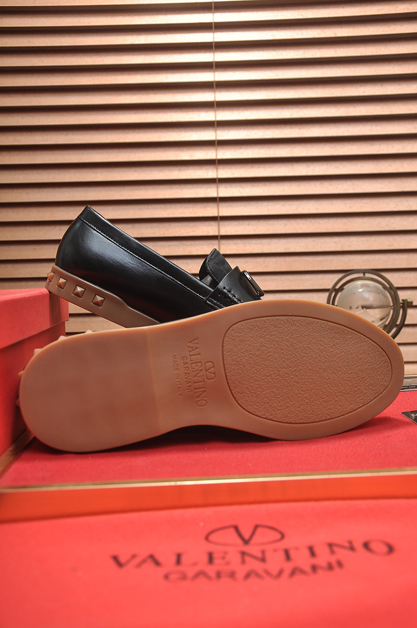 LuxluxHouse Best Quality Shoes Valentino