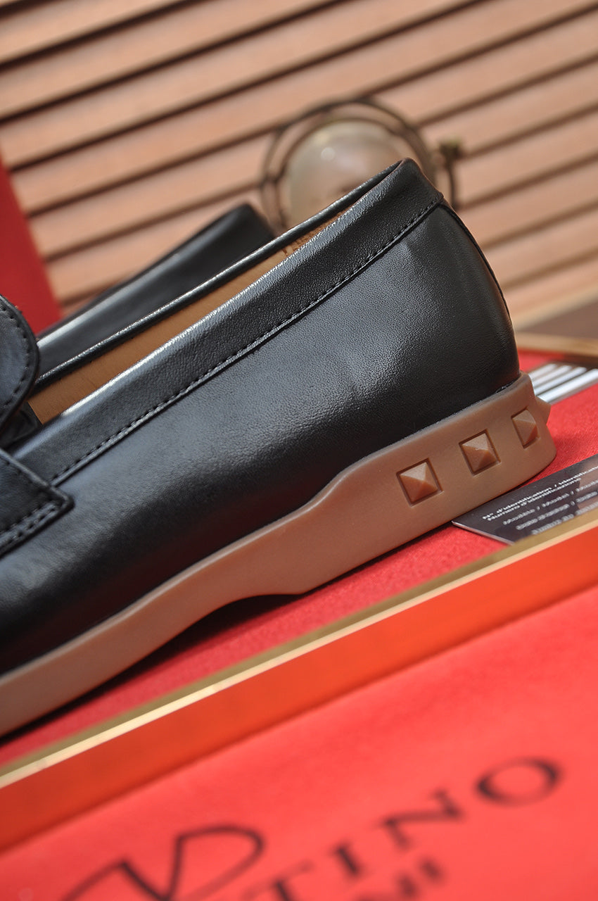LuxluxHouse Best Quality Shoes Valentino
