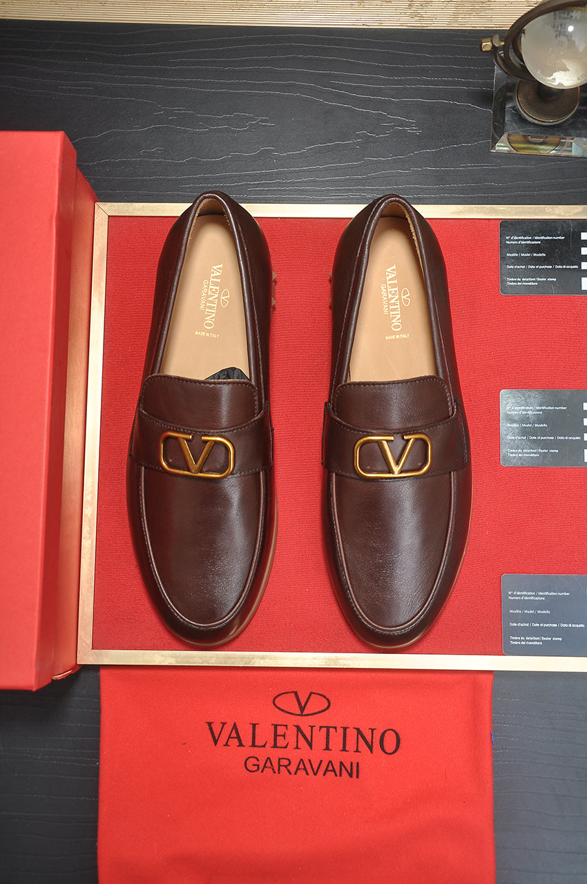 LuxluxHouse Best Quality Shoes Valentino